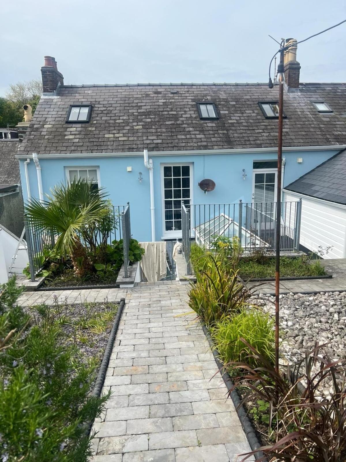 Guild Hall, sleeps 8 with parking in New Quay view 2