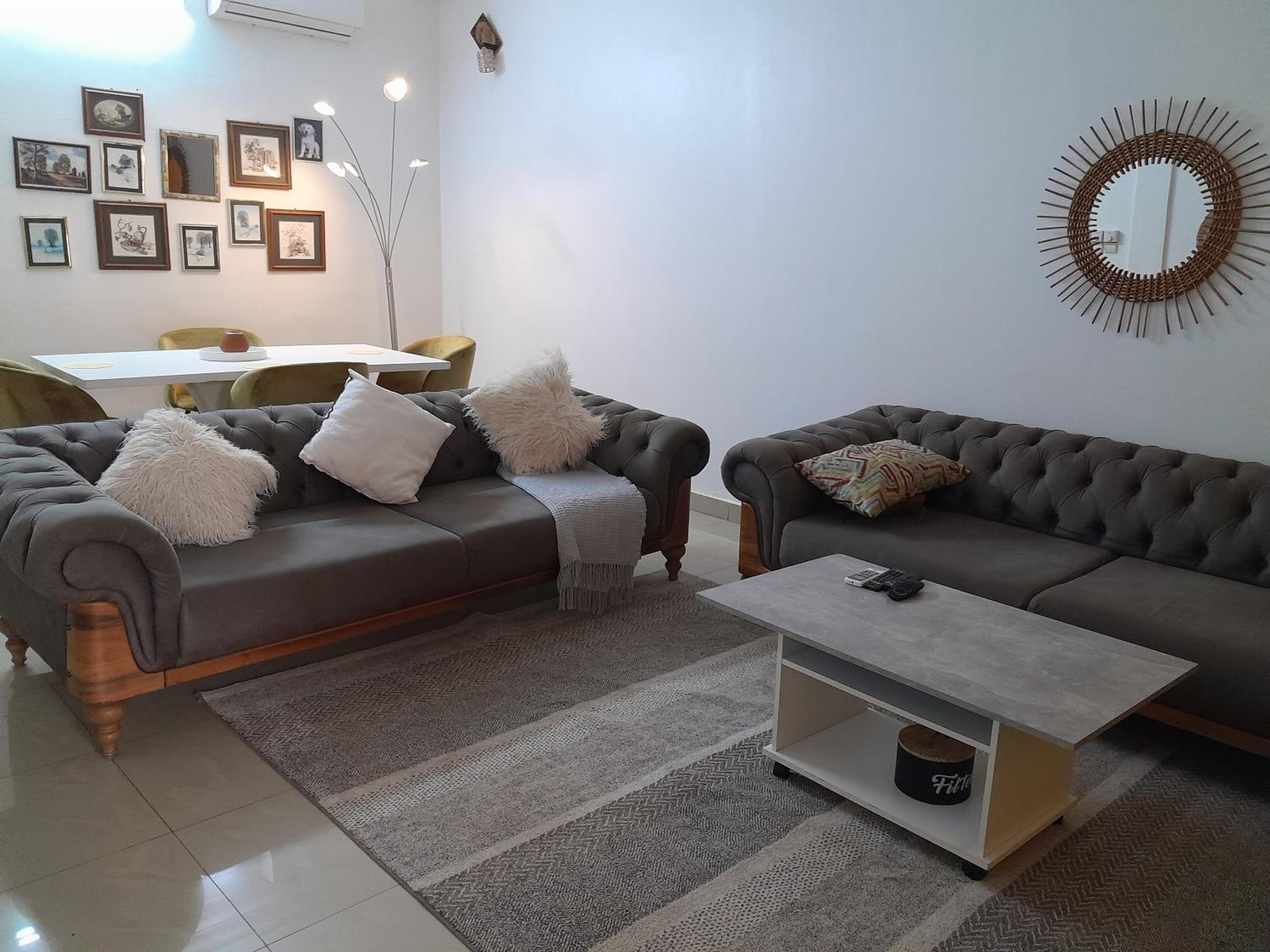 Mienmo Residence