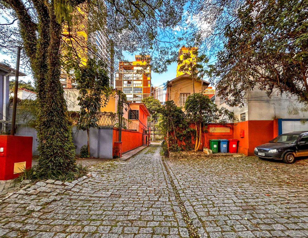 Casa c Wi-Fi e ótima localização em Pinheiros SP