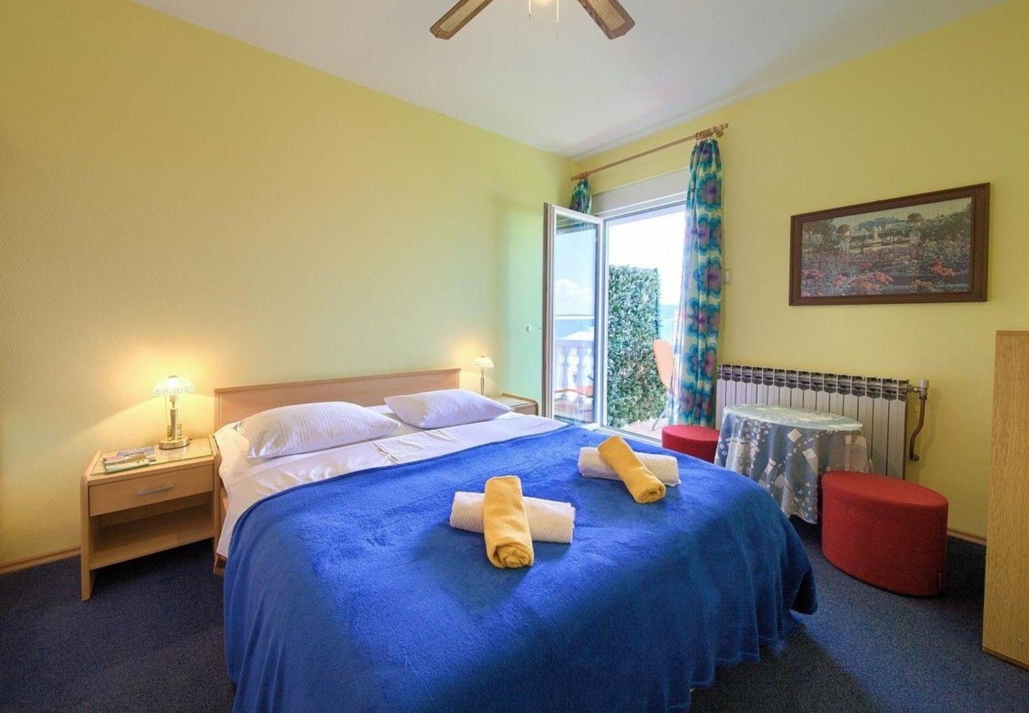 Komfortable Ferienwohnung in Crikvenica mit Grill, Terrasse und Garten view 2