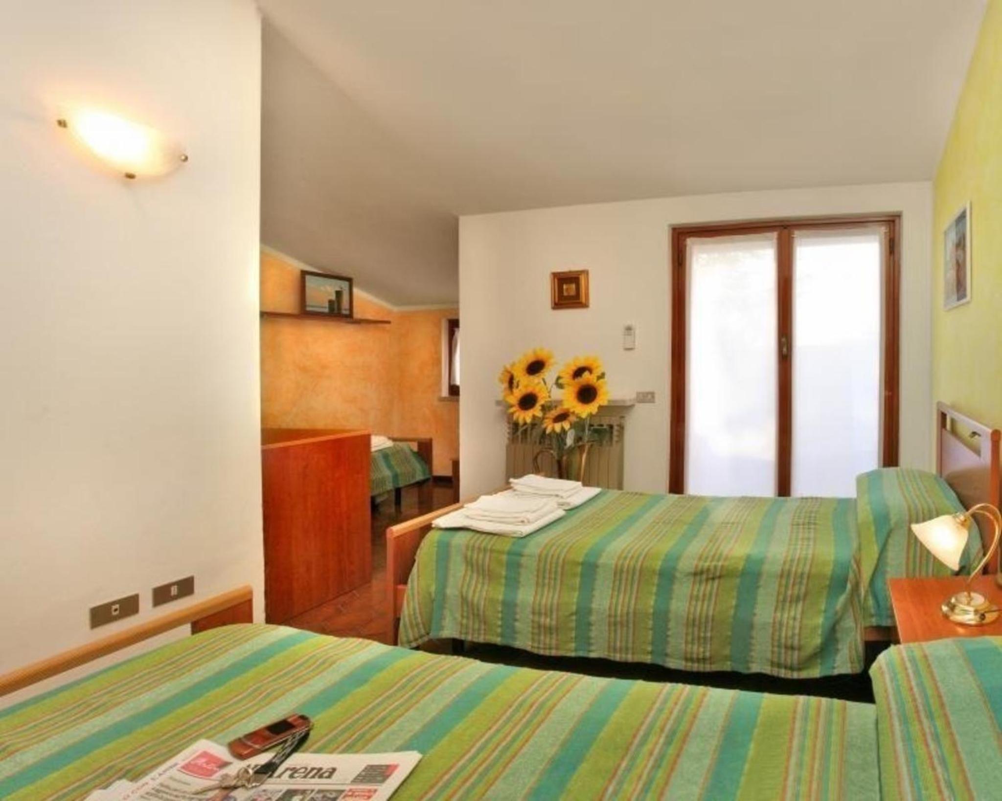 Moderne Ferienwohnung in ruhiger und günstiger Lage am Südufer des Gardasees view 4
