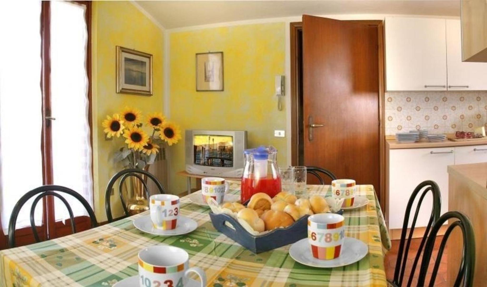 Moderne Ferienwohnung in ruhiger und günstiger Lage am Südufer des Gardasees view 5