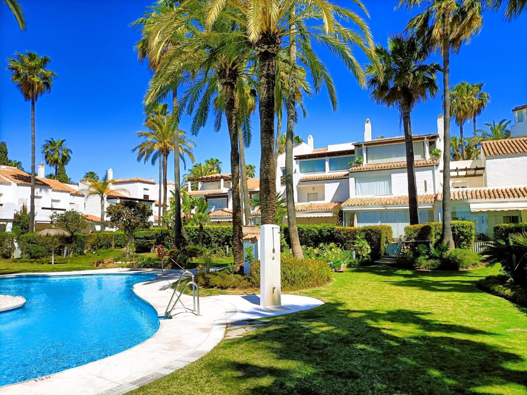 Suitur exclusivo Chalet piscina playa wifi