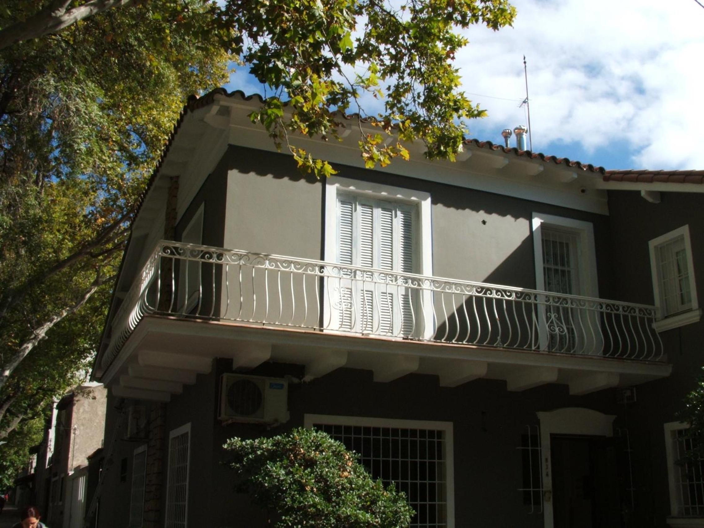 Tiburcio Benegas 816