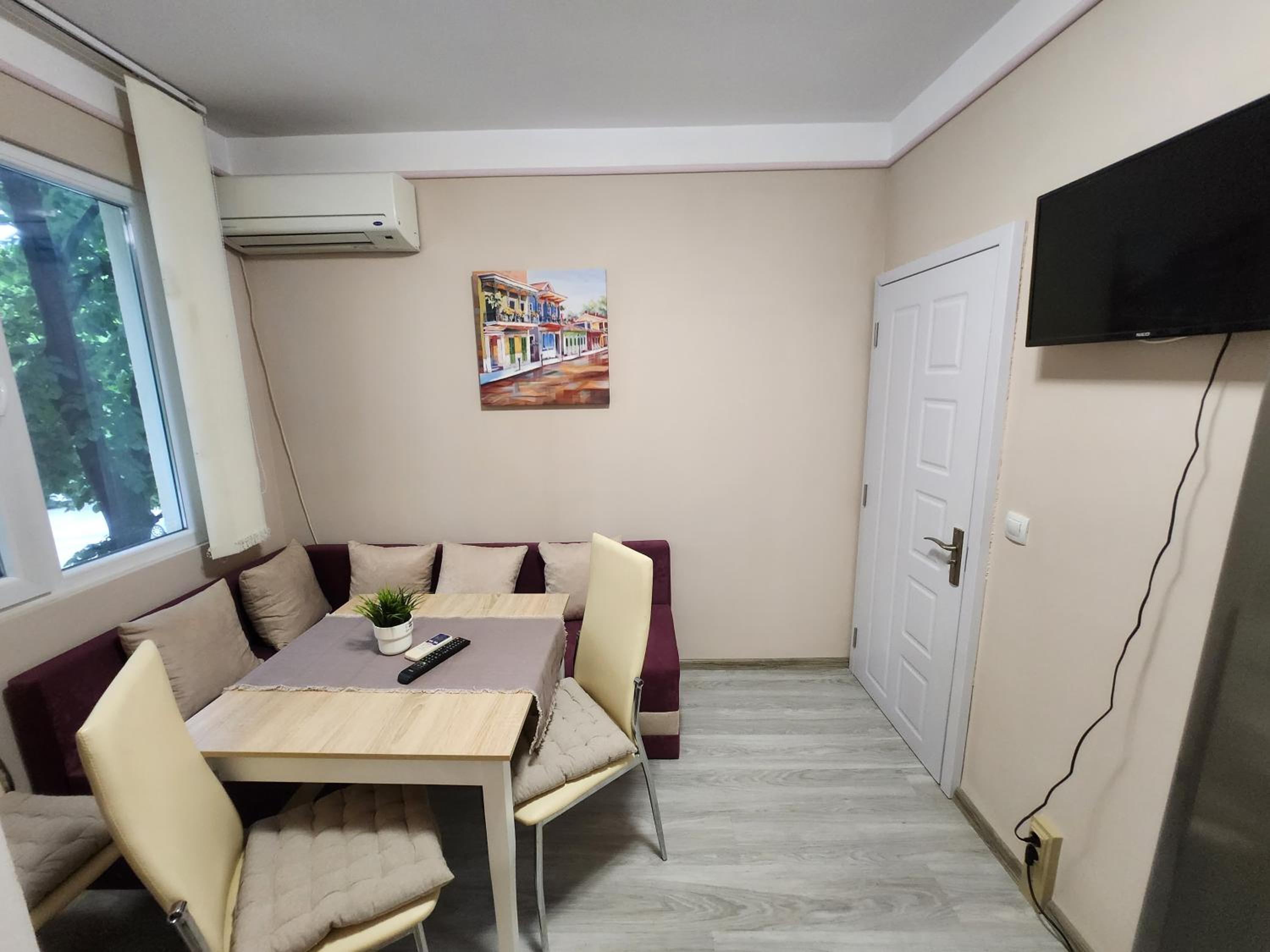 luxury two bedroom Crown Apartament