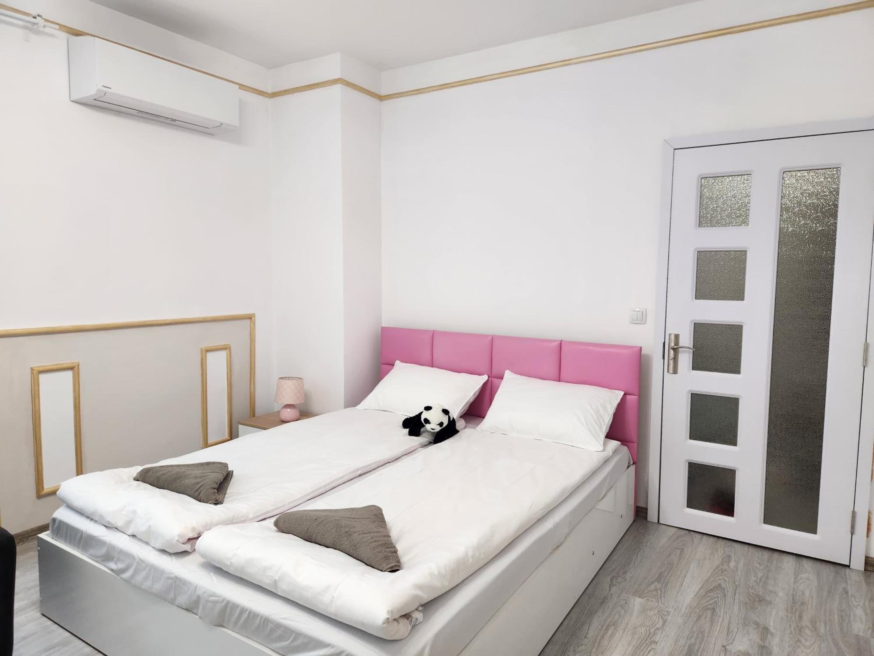 luxury two bedroom Crown Apartament
