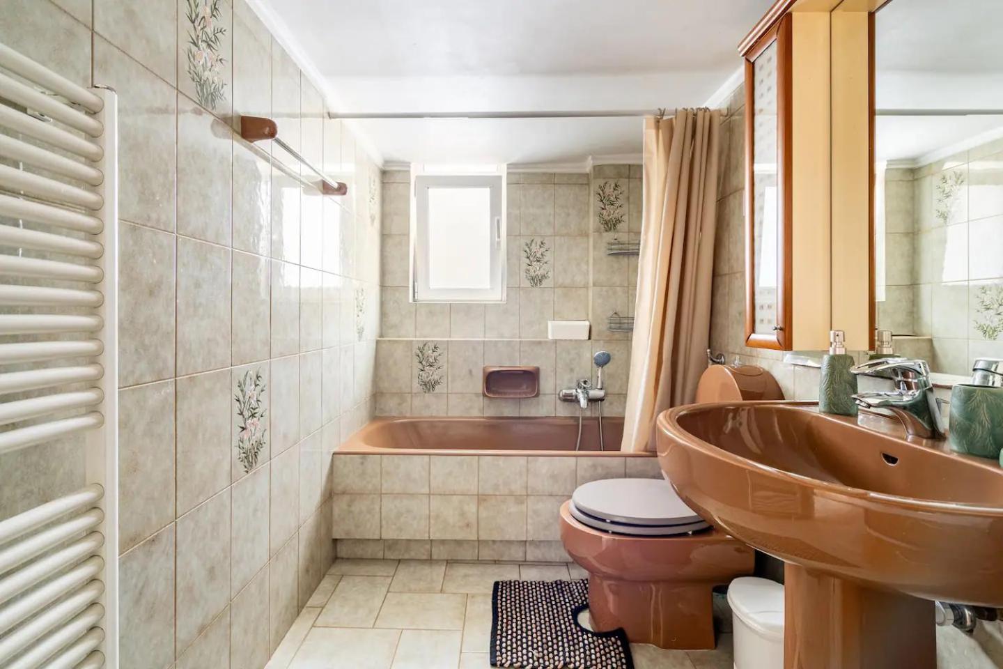 Live like an Athenian!