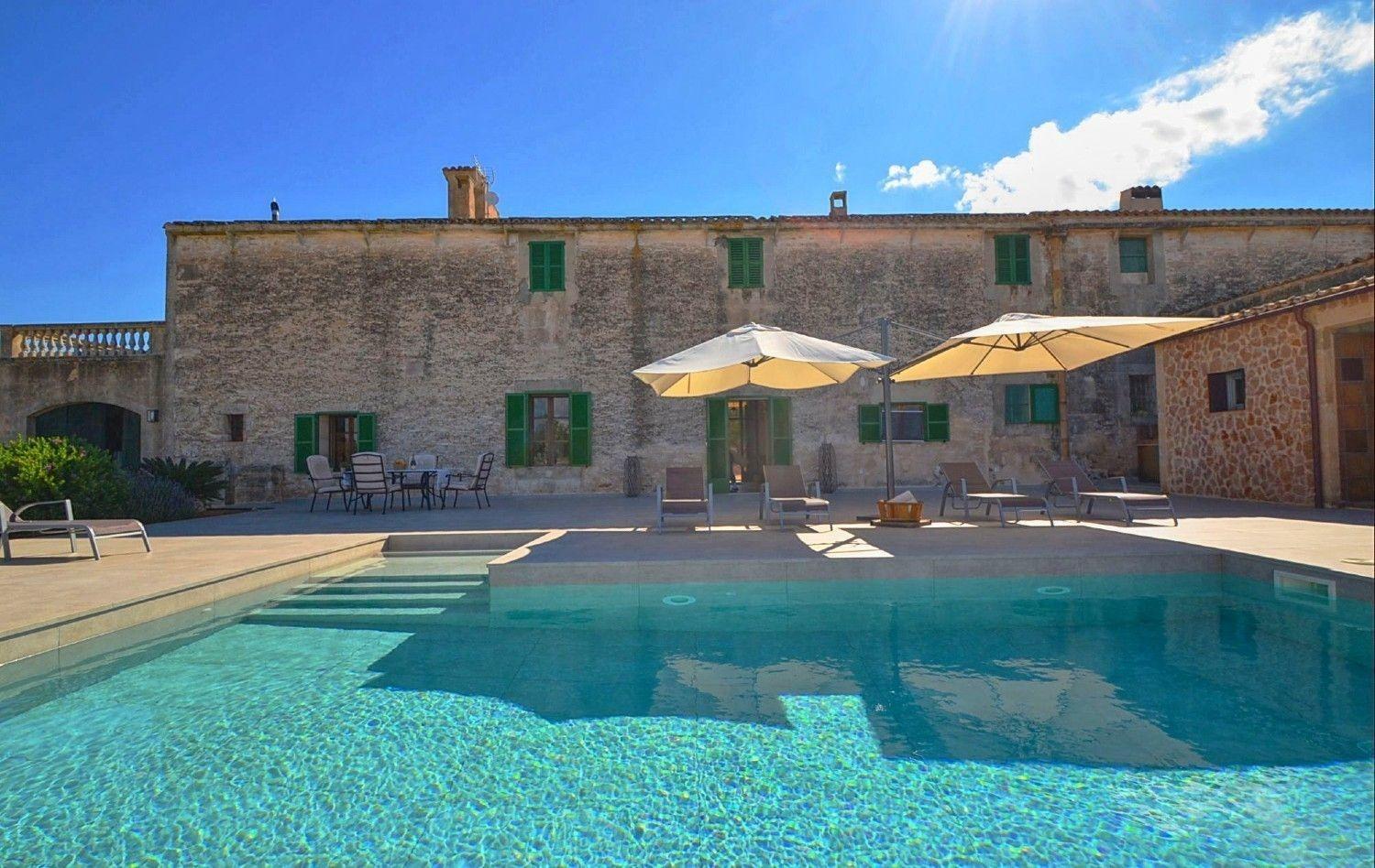 Nettes Ferienhaus in Ses Cadenes mit Privatem Pool