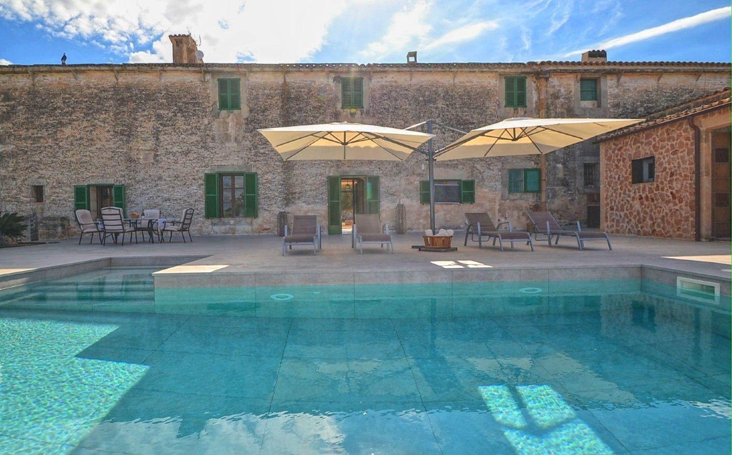 Nettes Ferienhaus in Ses Cadenes mit Privatem Pool