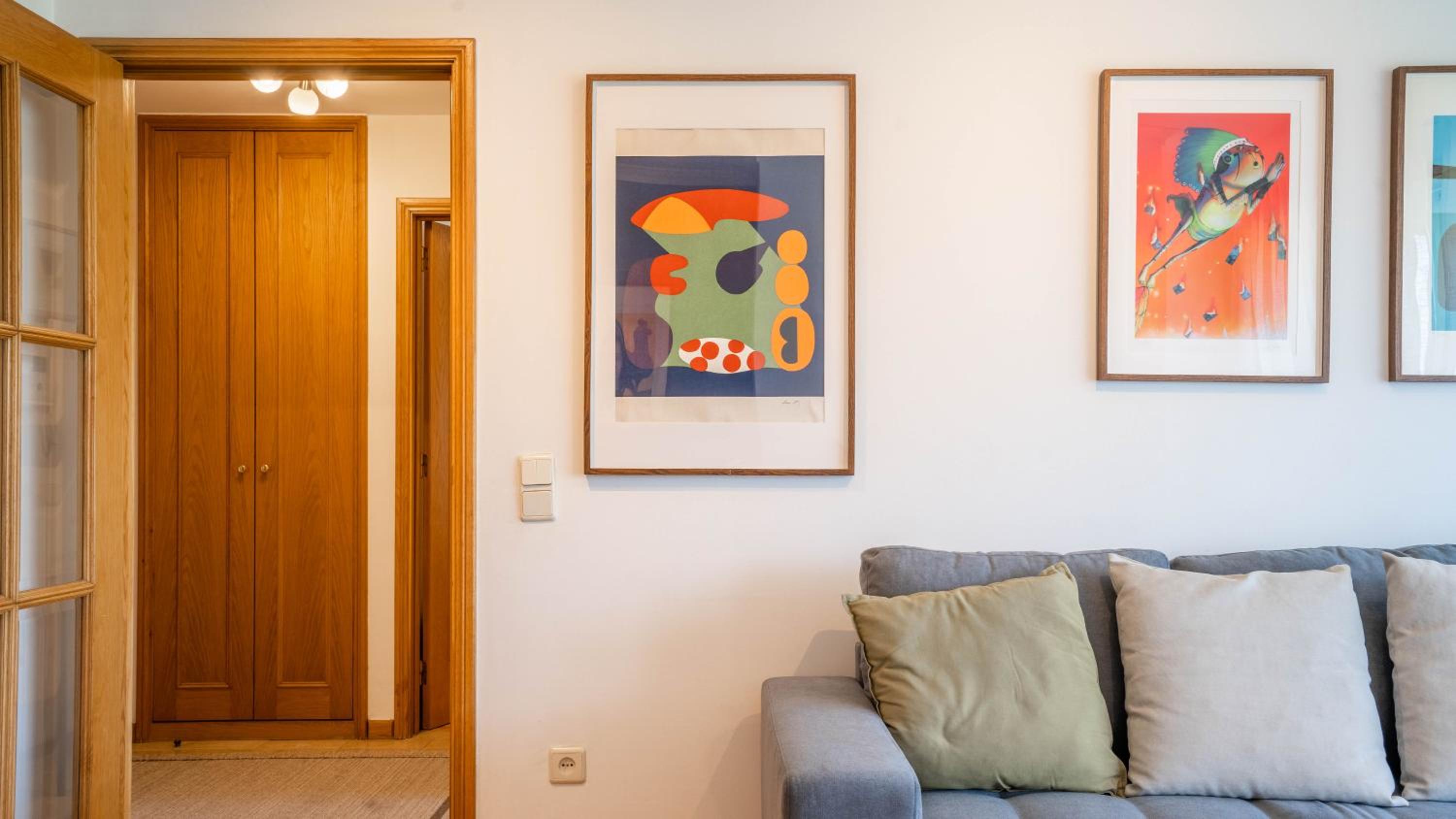 Infante Cozy 1BR w Parking by LovelyStay view 3