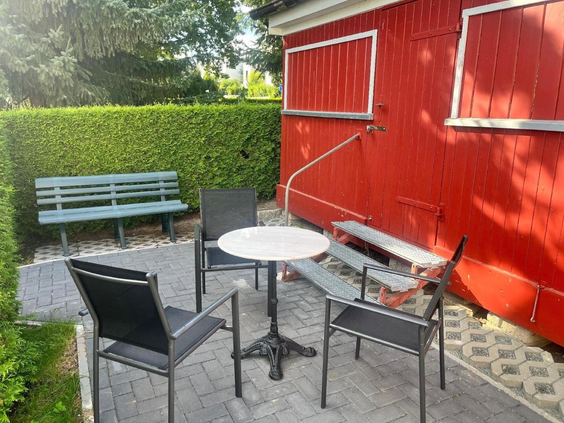 Villa Zero-NUR Erwachsene