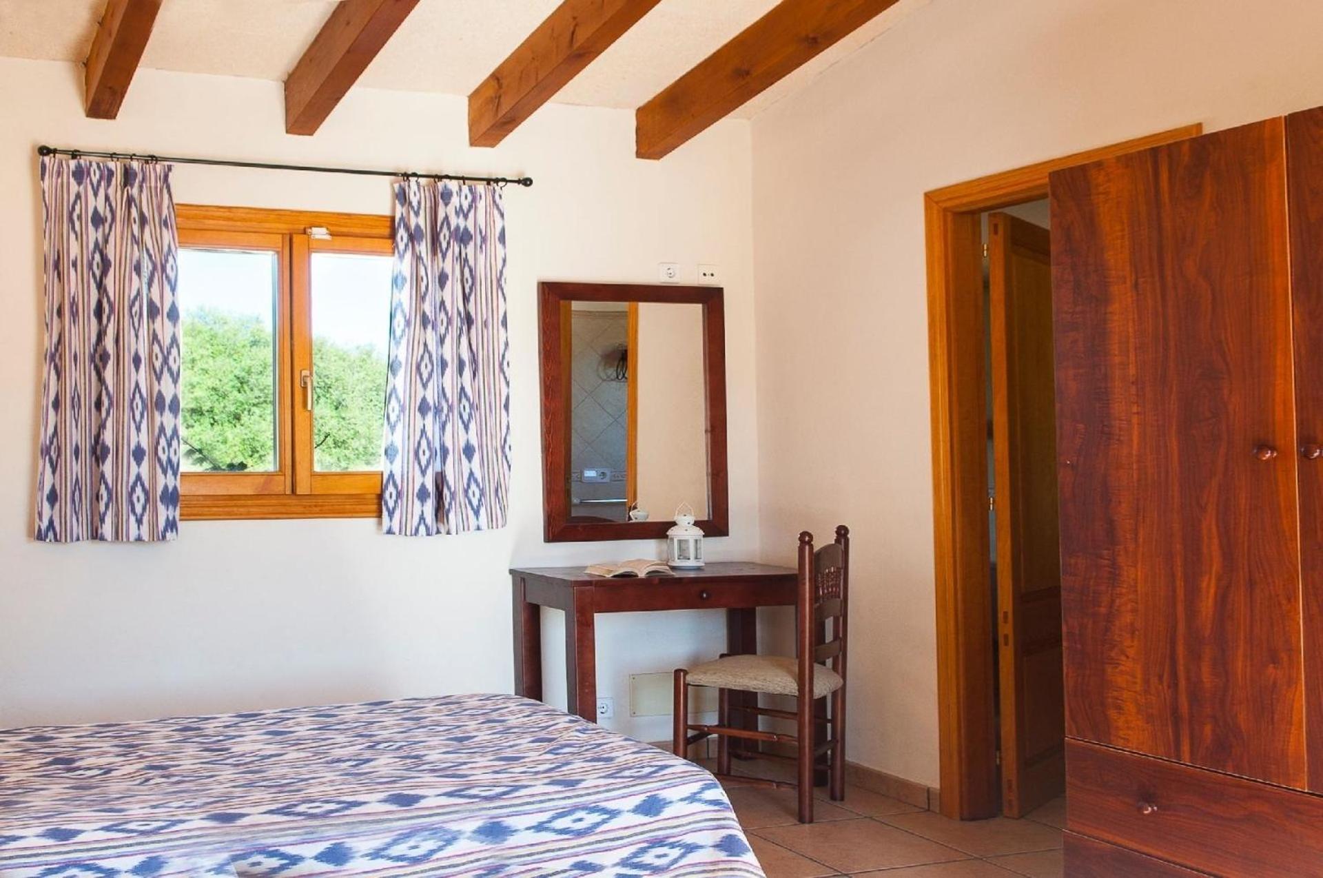 Landhaus mit Pool und schönem Ausblick