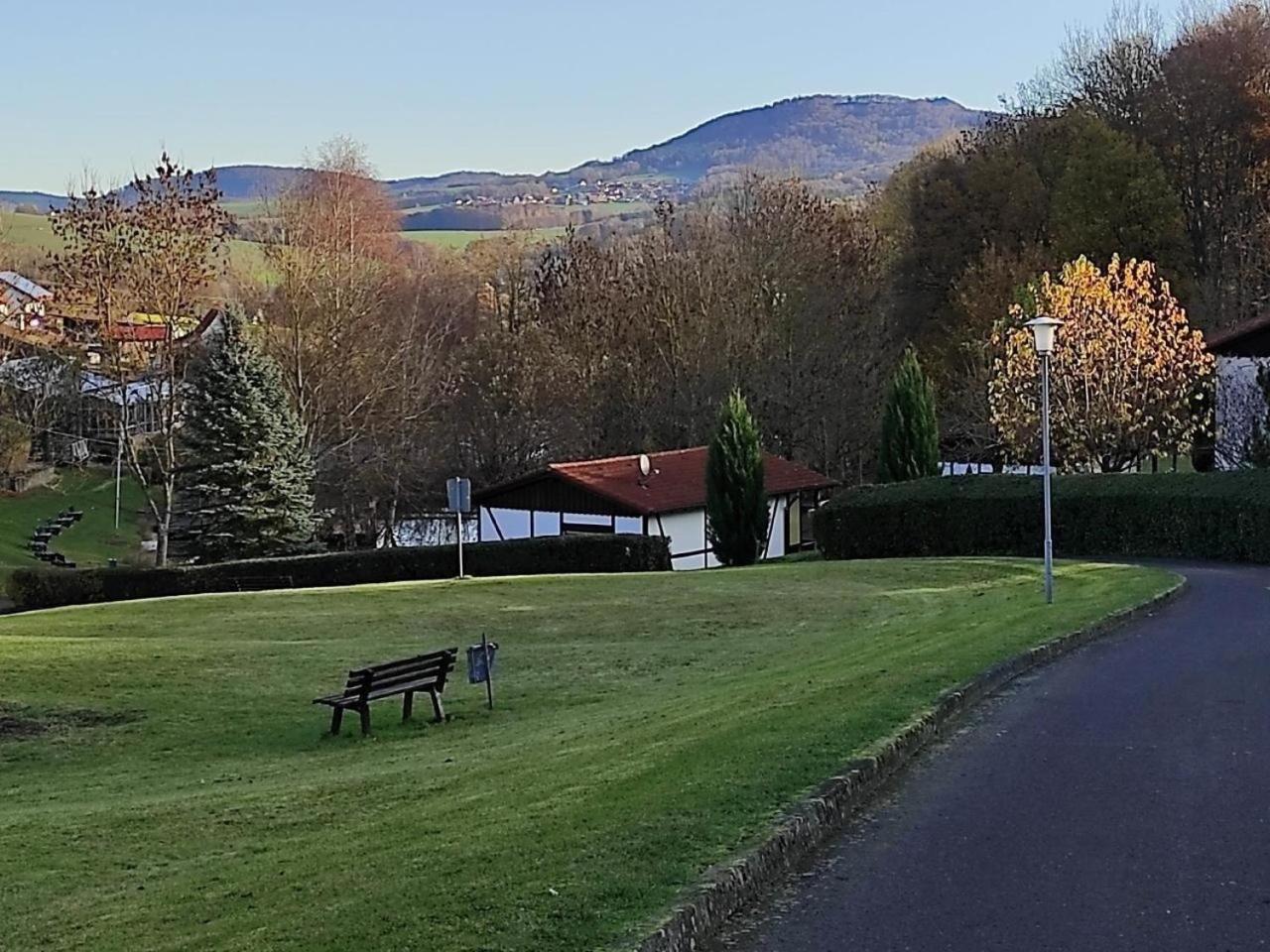Gemütliches Ferienhaus Bungalow SixtyTwo in Dipperz-Dörmbach