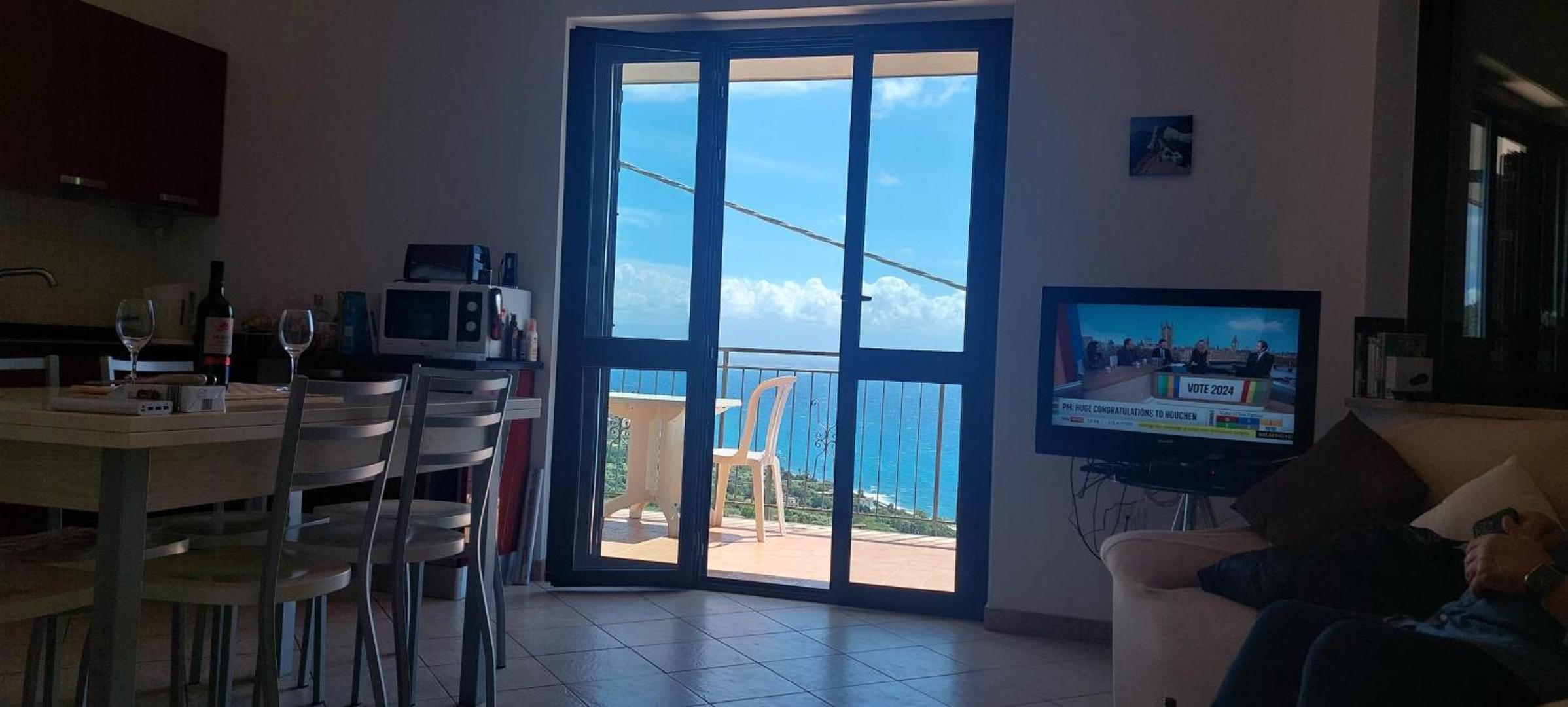 Balcony-Golfo di Gioia-SunsetViews-AuthenticItaly
