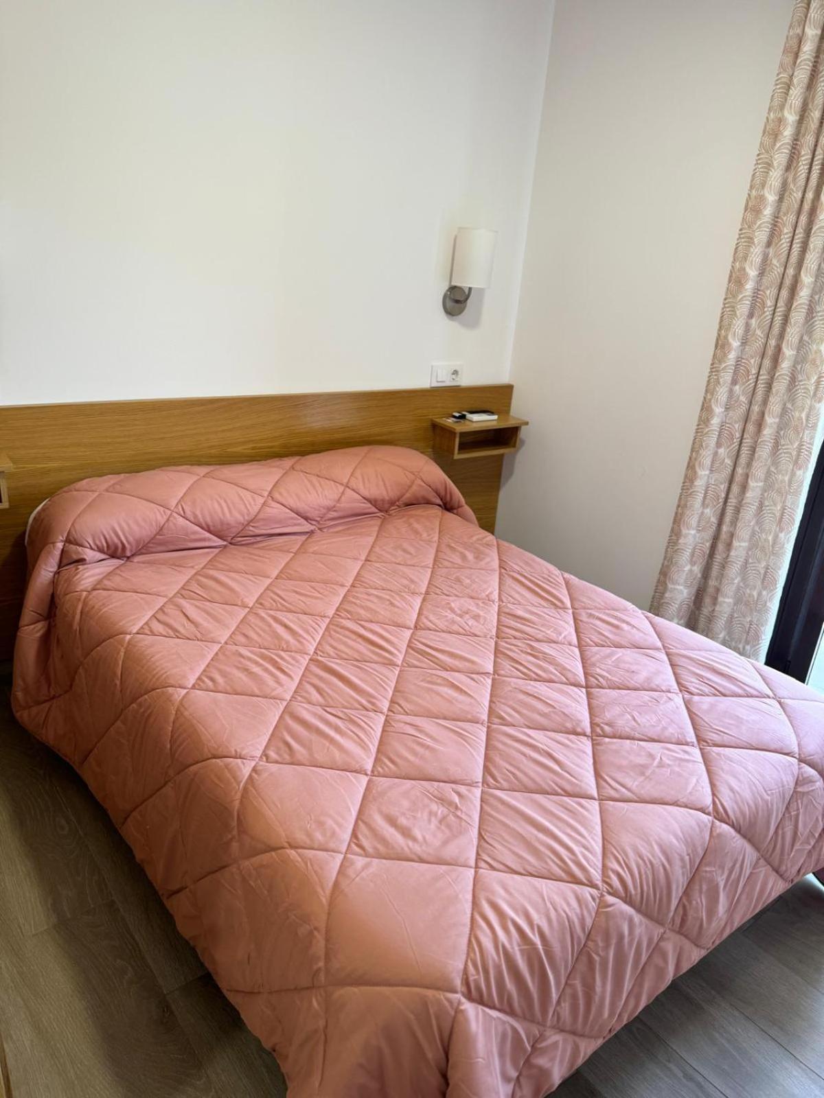 Hostal cazalegas