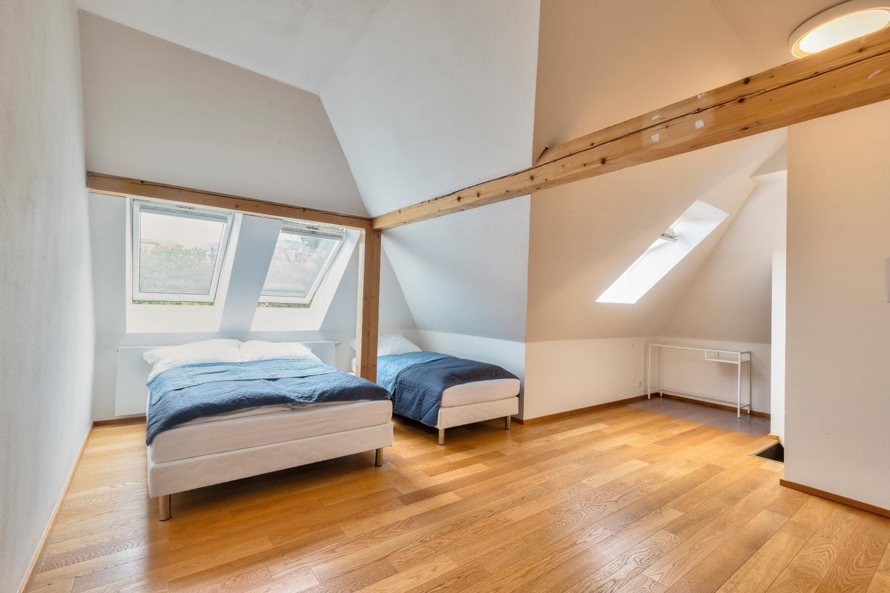 Family Friendly Spacious Two Floor B&B Prague