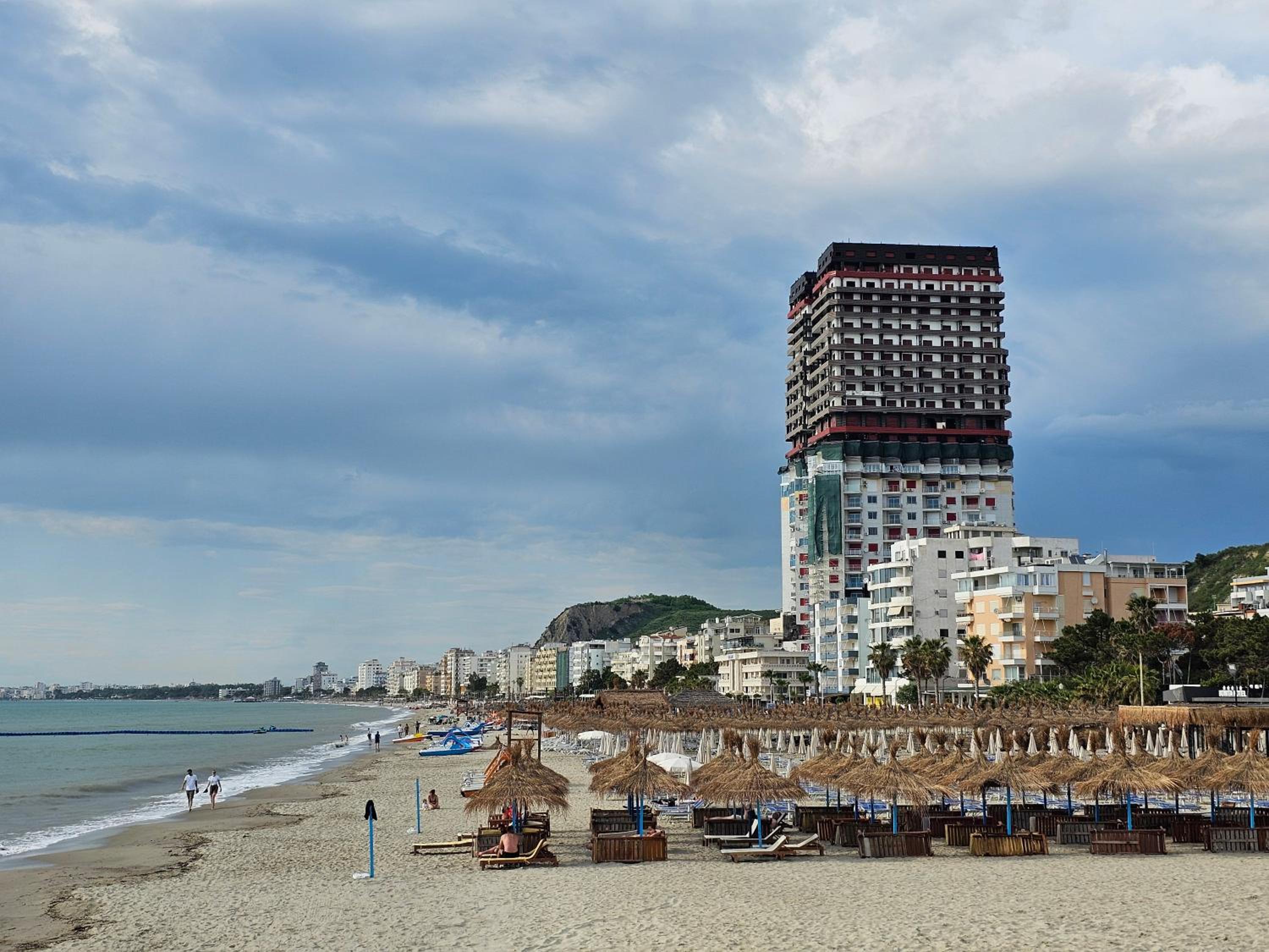 Blue Studio, Modern & Beachfront - by BETA Premium