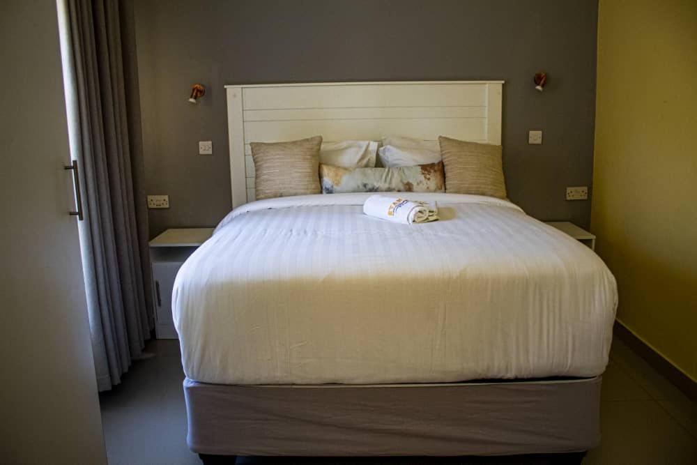 Etang Hotels