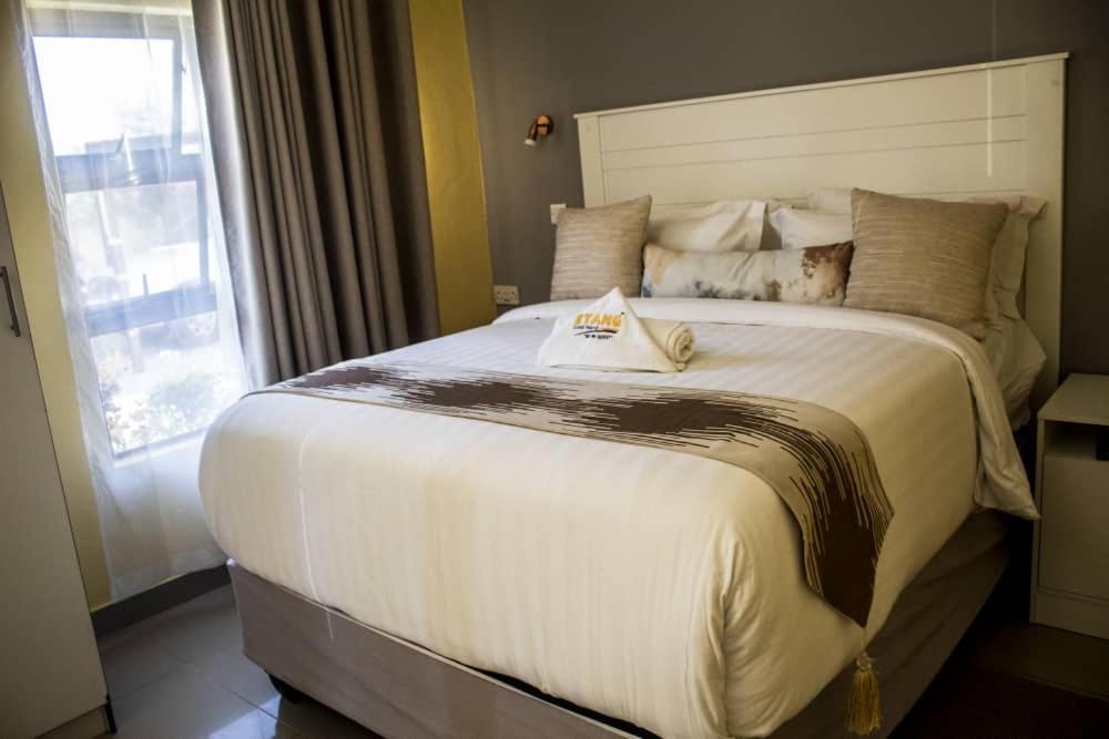 Etang Hotels