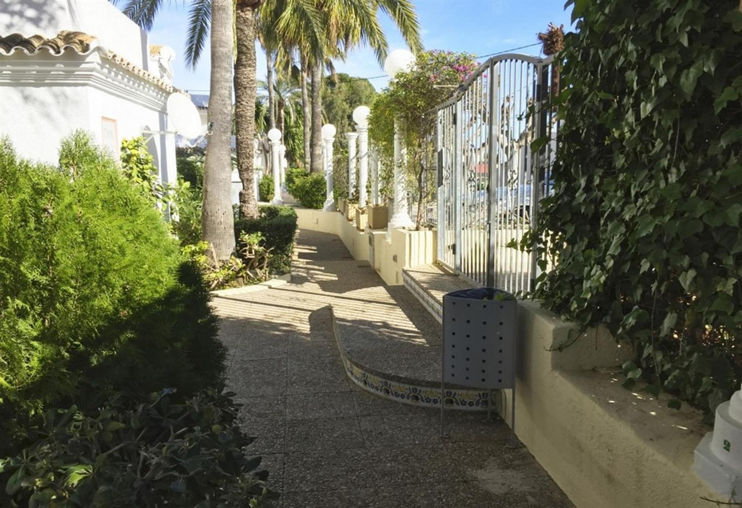 Anacasa Oasis Beach II Marineta PB1116 view 4