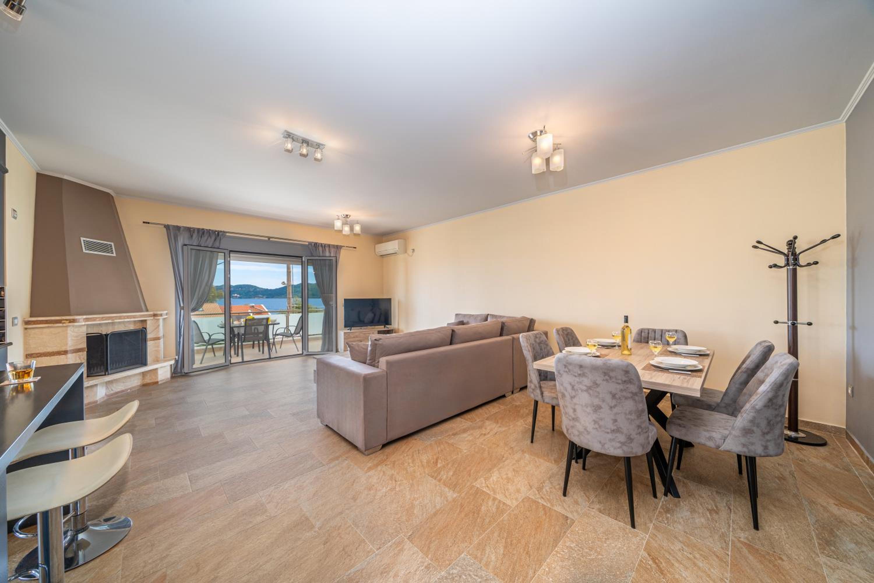 Nicolis Seaside Apartment