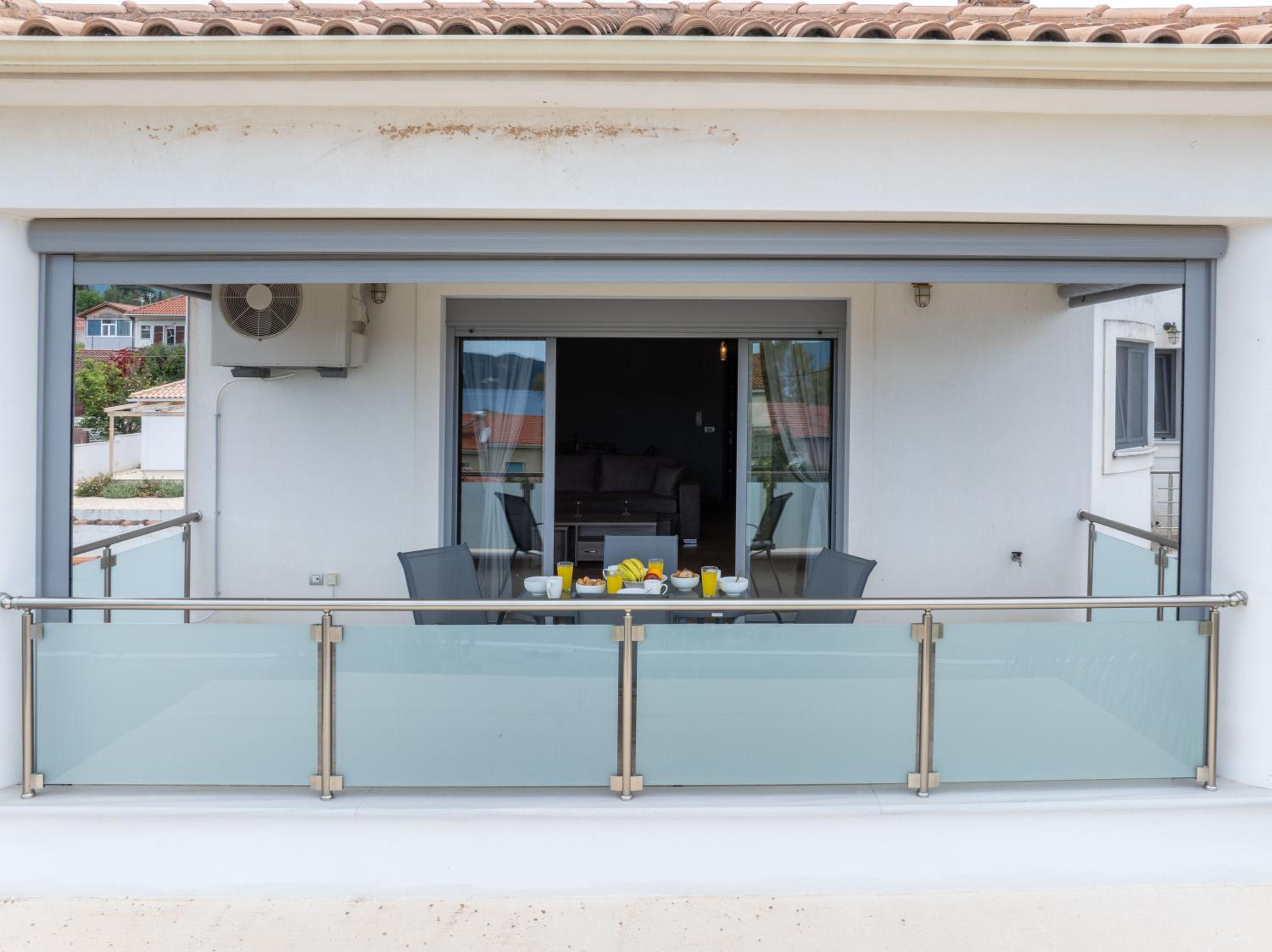Nicolis Seaside Apartment