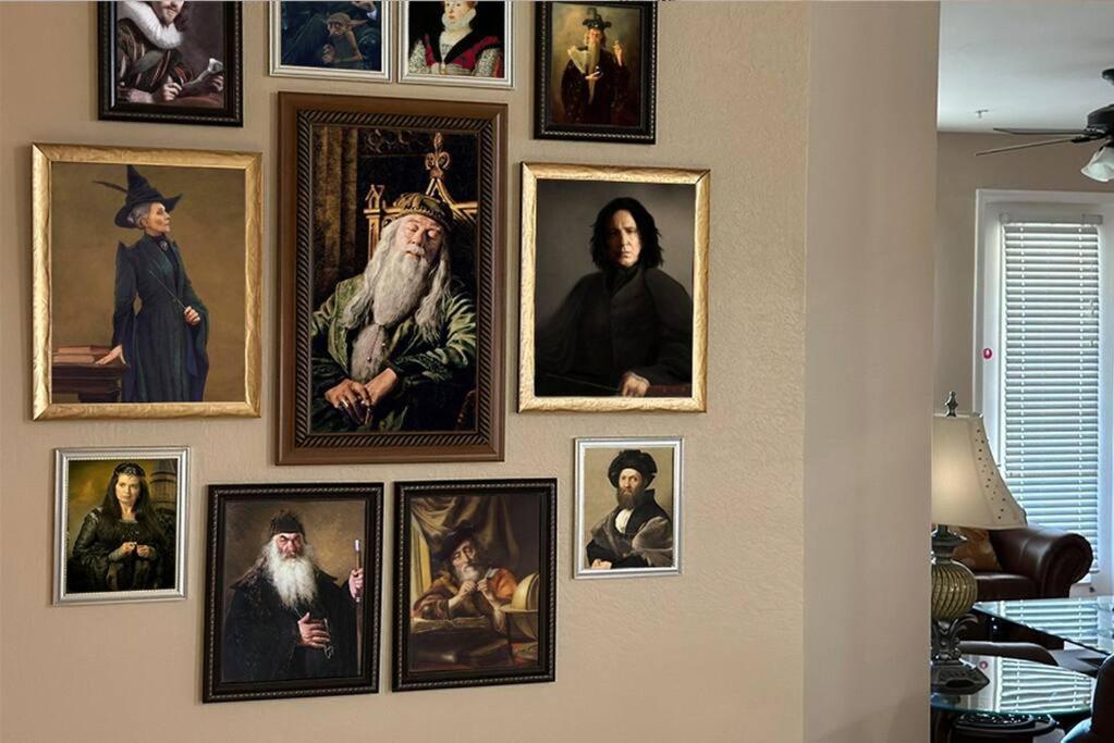 Harry Potter-Themed, Lake View, Spacious Condo Near Universal with Extra Amenities