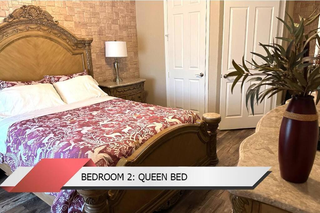 Harry Potter-Themed, Lake View, Spacious Condo Near Universal with Extra Amenities