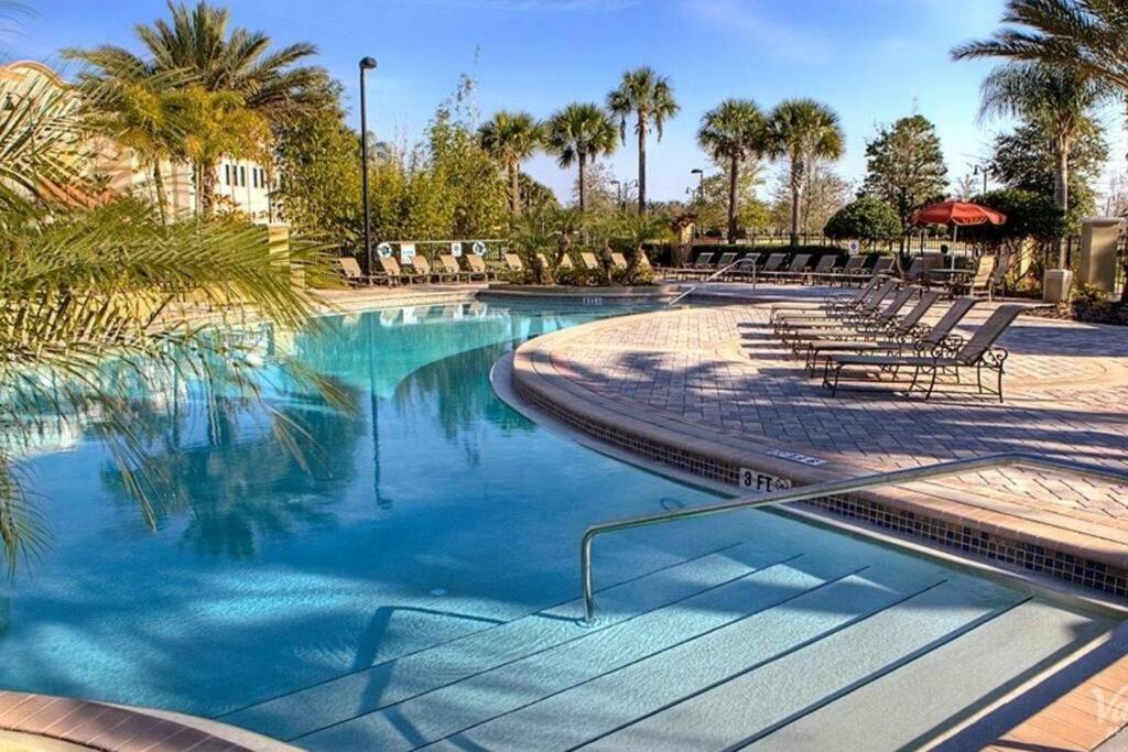Harry Potter-Themed, Lake View, Spacious Condo Near Universal with Extra Amenities