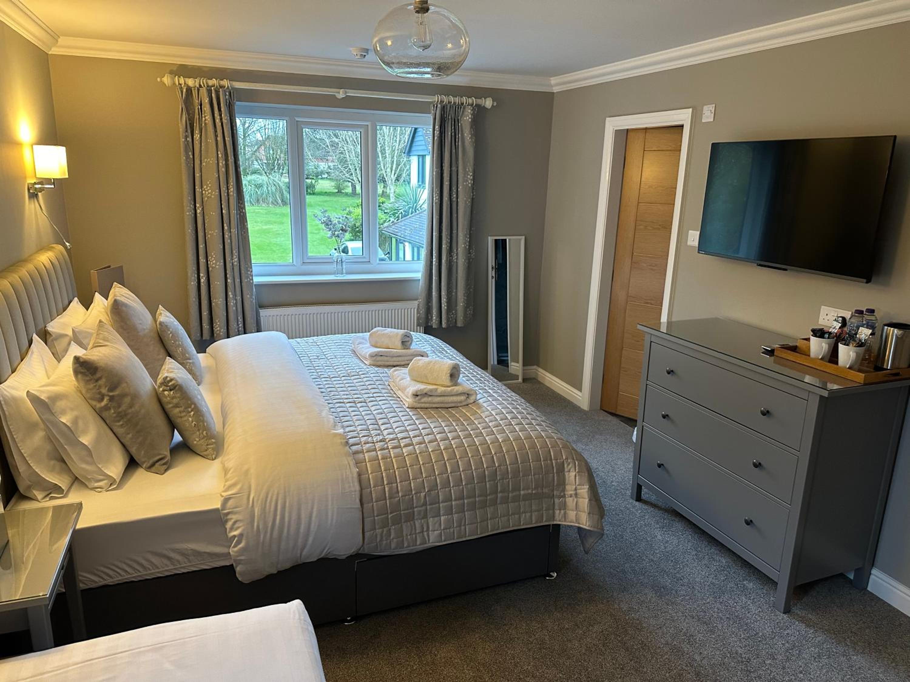 Burton Lodge Guest House & Spa