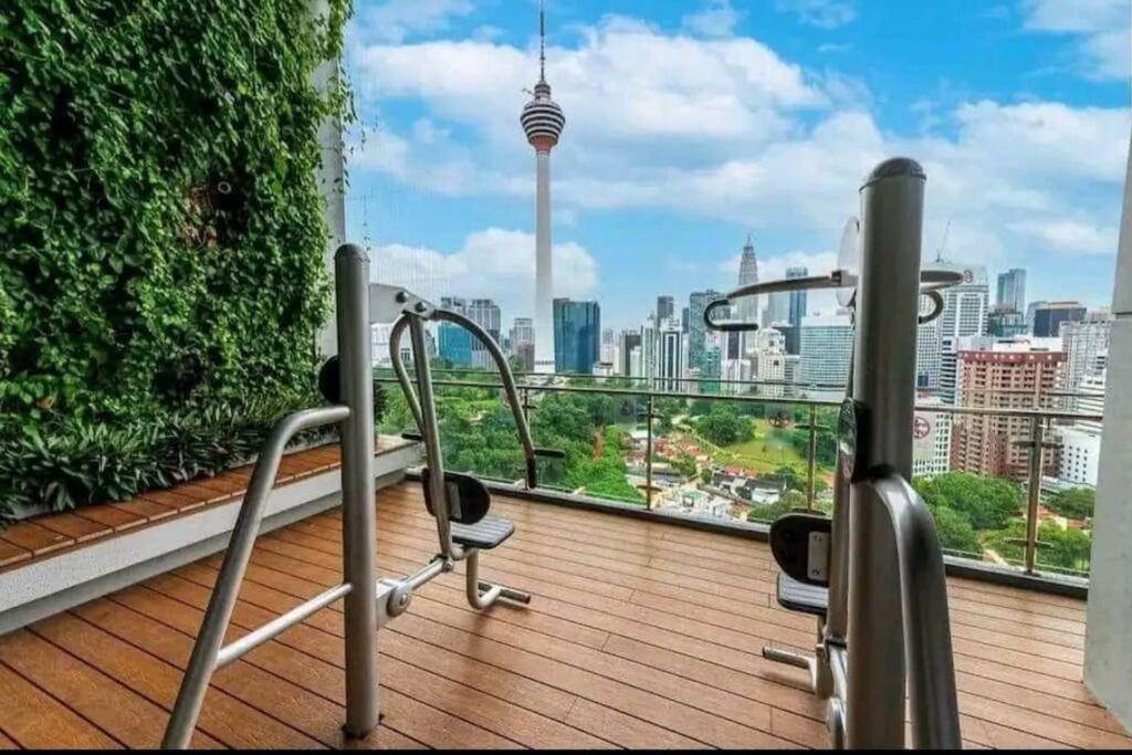 Stylish Ceylonz Suite near Bukit Bintang 4pax