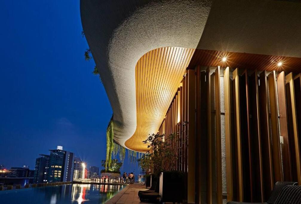 Stylish Ceylonz Suite near Bukit Bintang 4pax