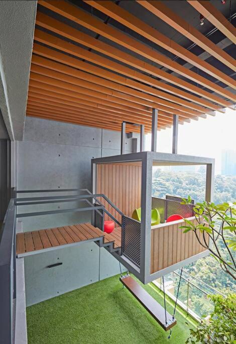 Stylish Ceylonz Suite near Bukit Bintang 4pax
