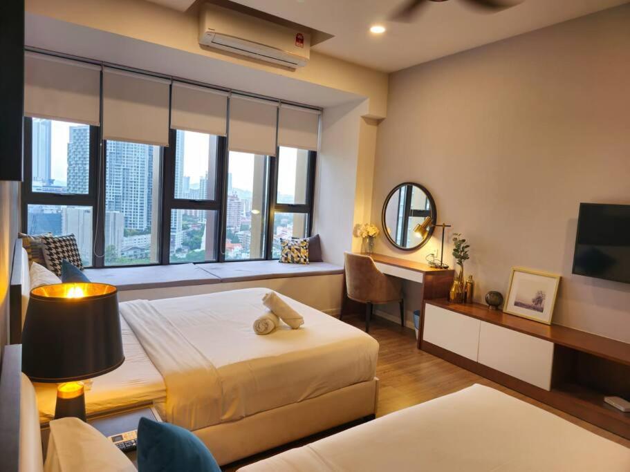 Stylish Ceylonz Suite near Bukit Bintang 4pax