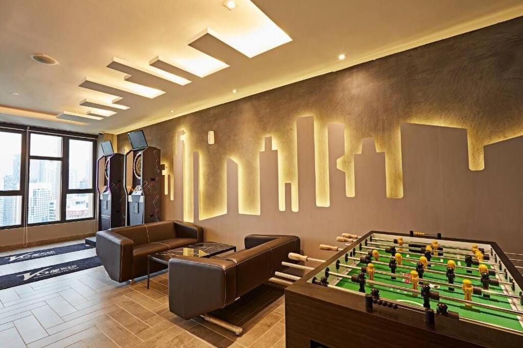 Stylish Ceylonz Suite near Bukit Bintang 4pax