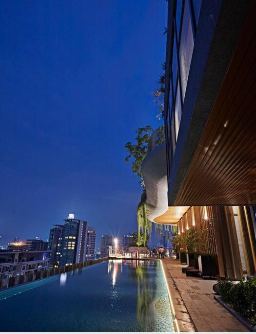Stylish Ceylonz Suite near Bukit Bintang 4pax