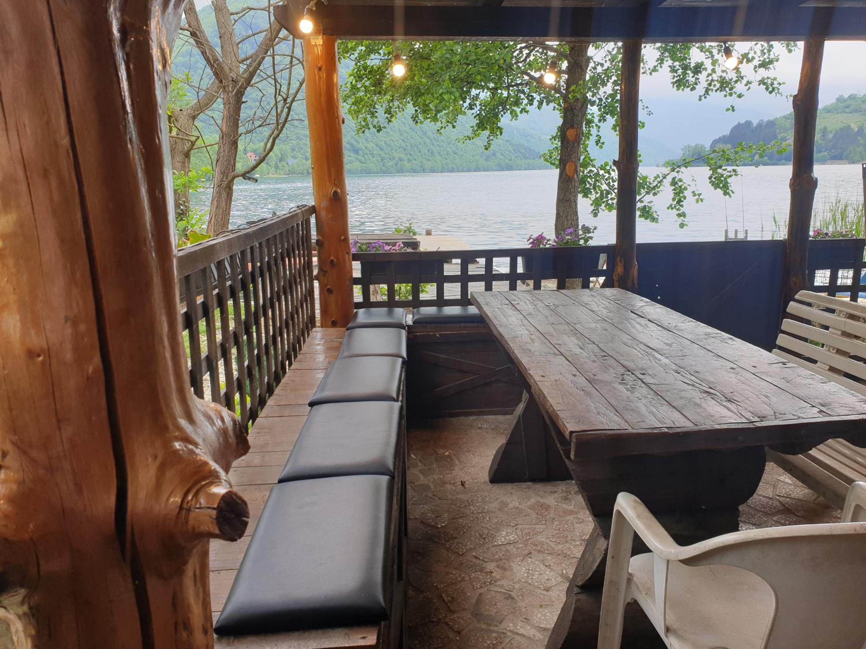 Jajce lake cottage-Plivsko jezero