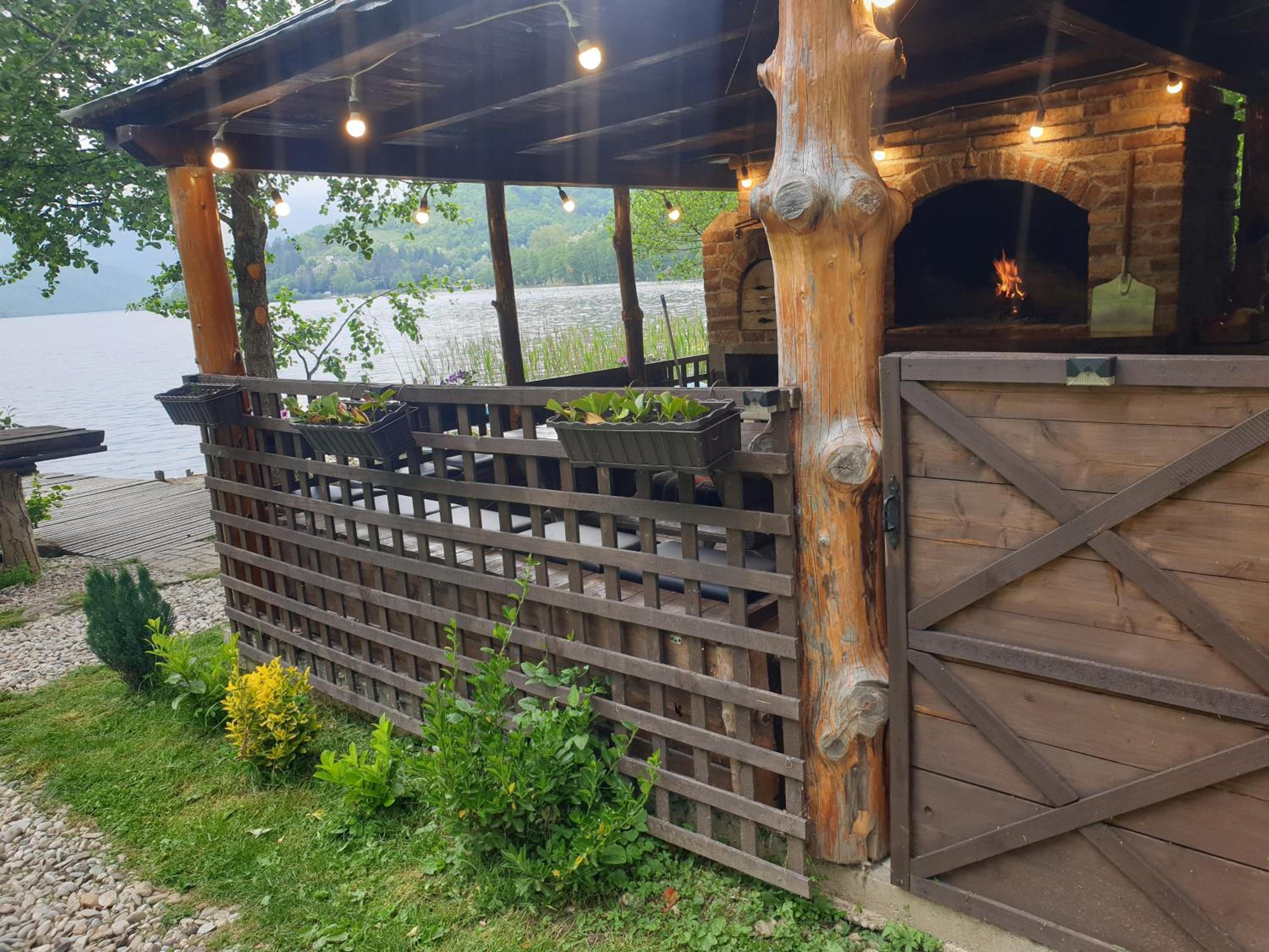 Jajce lake cottage-Plivsko jezero