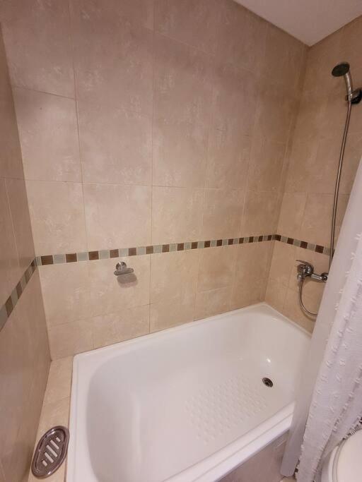 Dpto 2 ambientes en Belgrano con Laundry y Piscina, a 100mts Cabildo