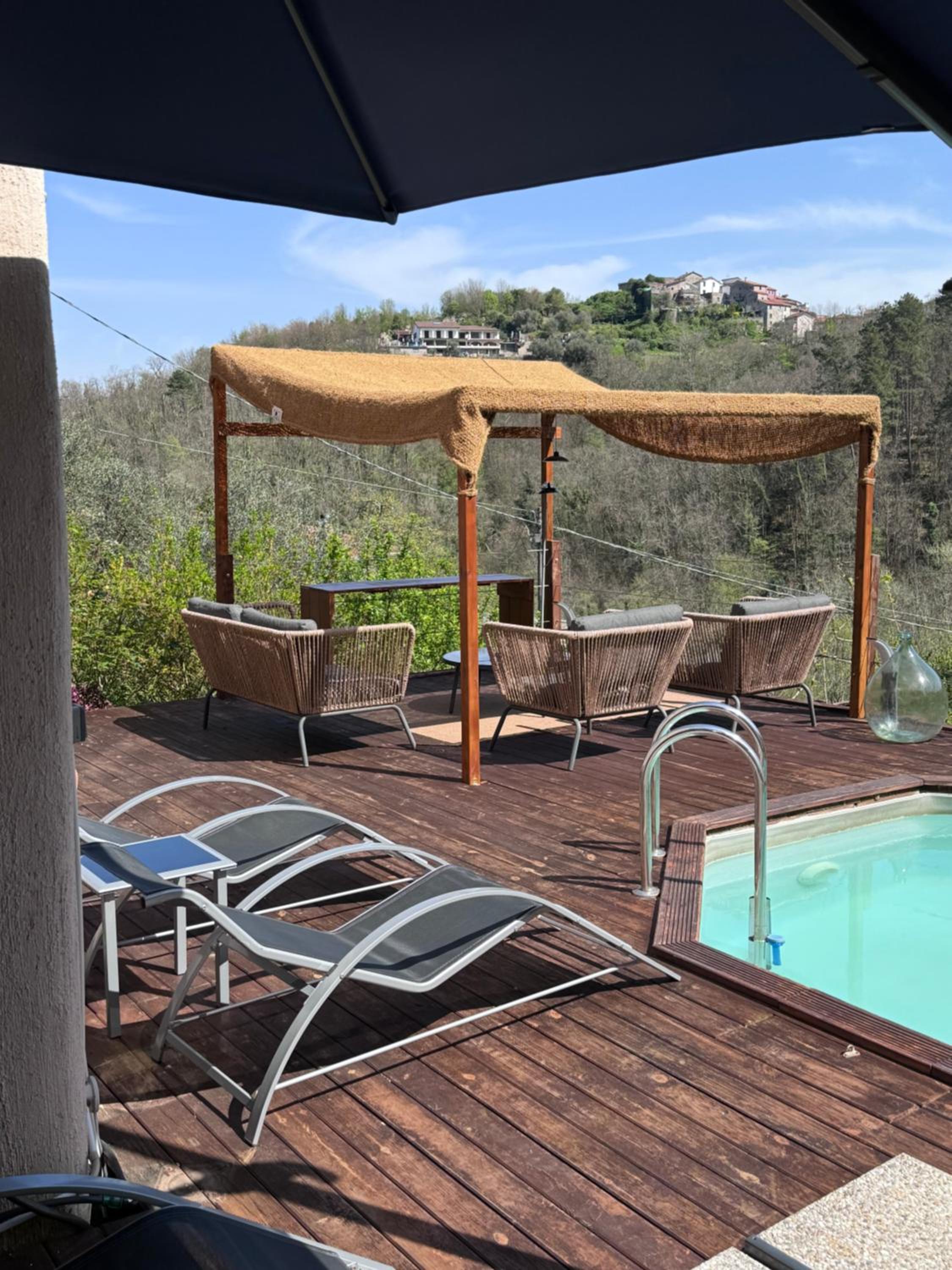 Suite avec piscine au dessus des Cinque Terre
