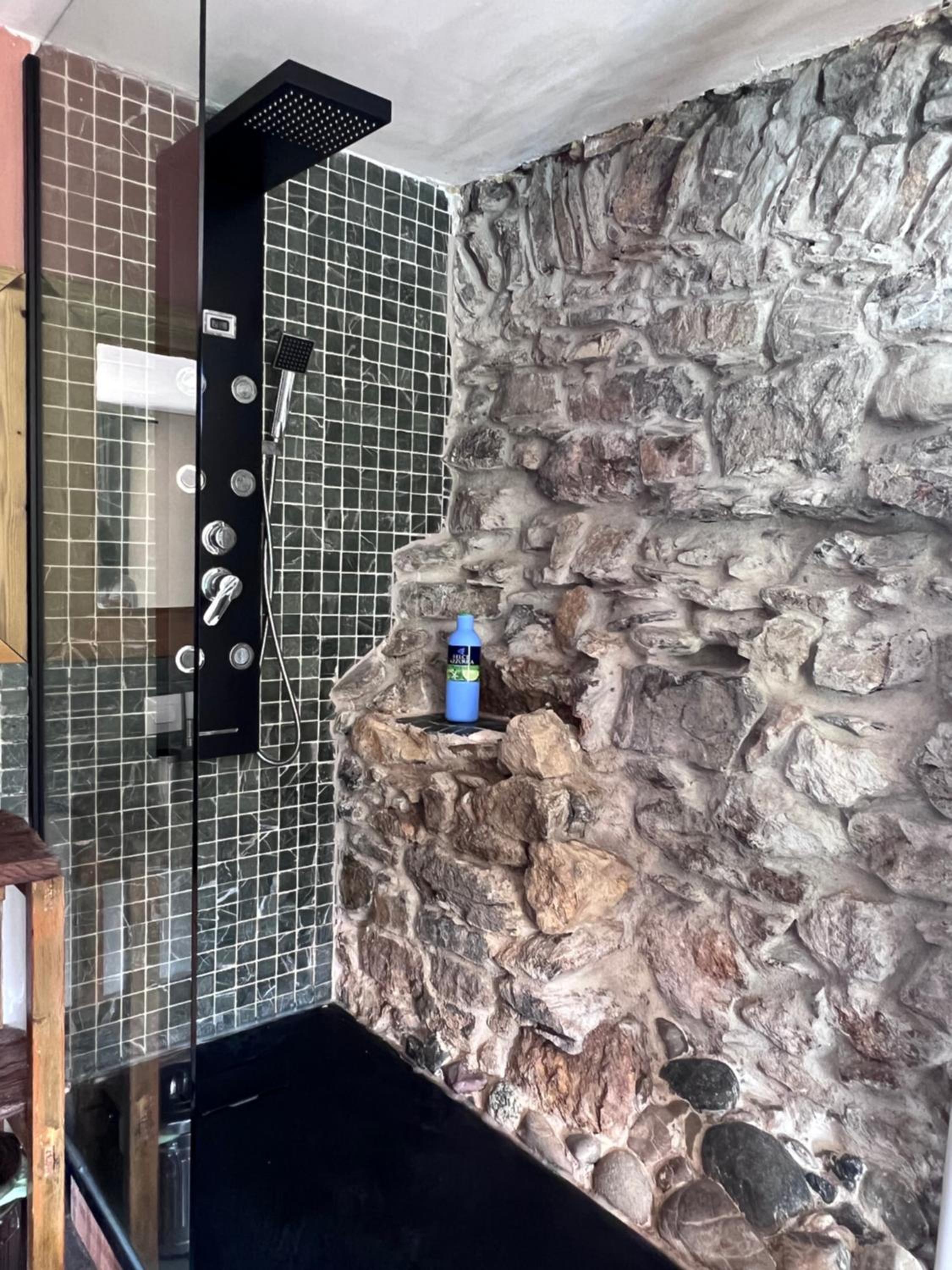 Suite avec piscine au dessus des Cinque Terre