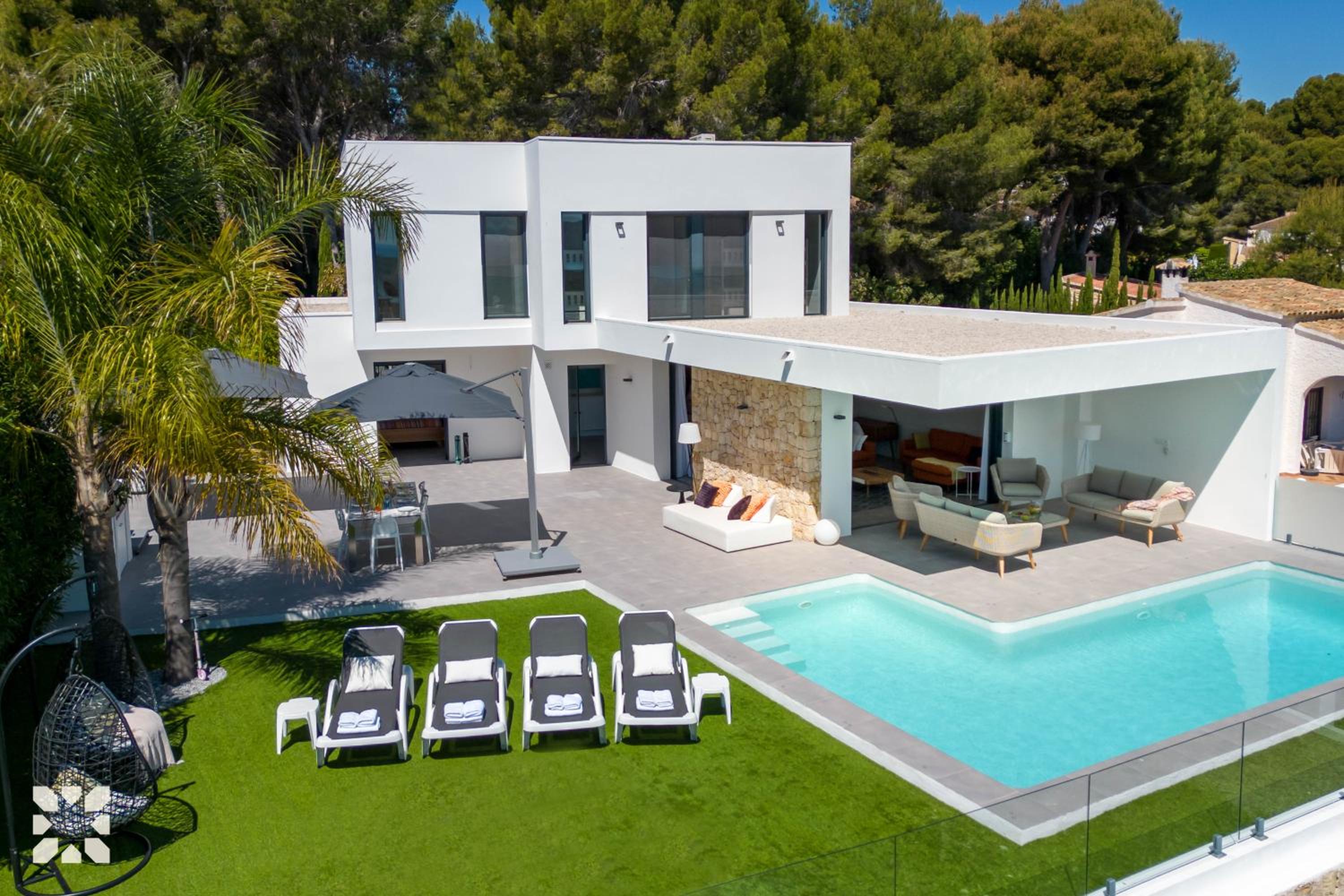 Villa Falco by Abahana Villas
