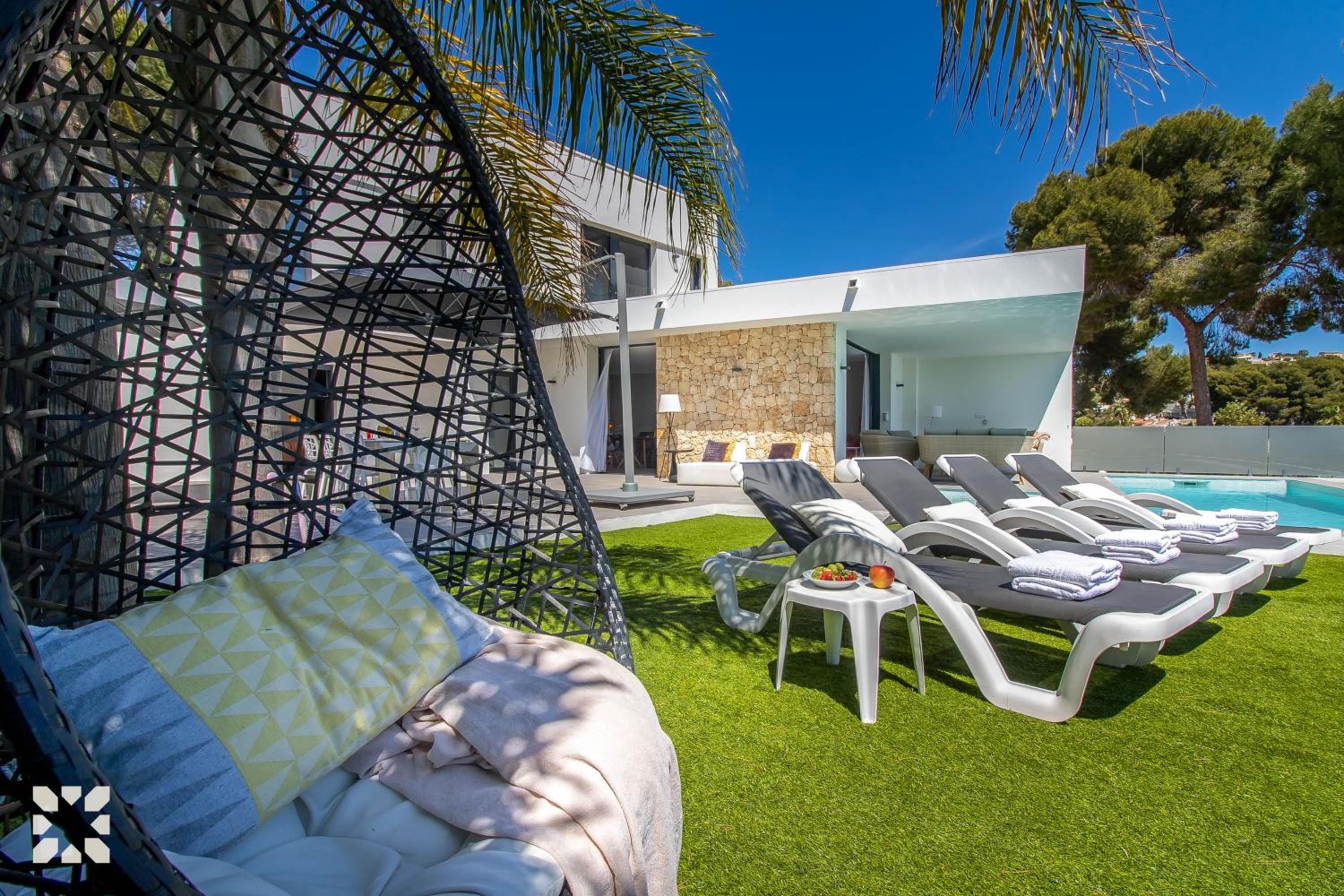 Villa Falco by Abahana Villas