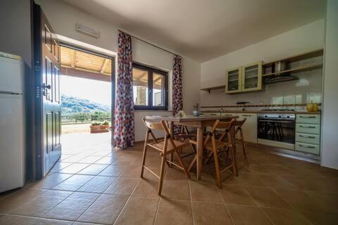 Villa Frascinelle: Incanto naturale con piscina view 5
