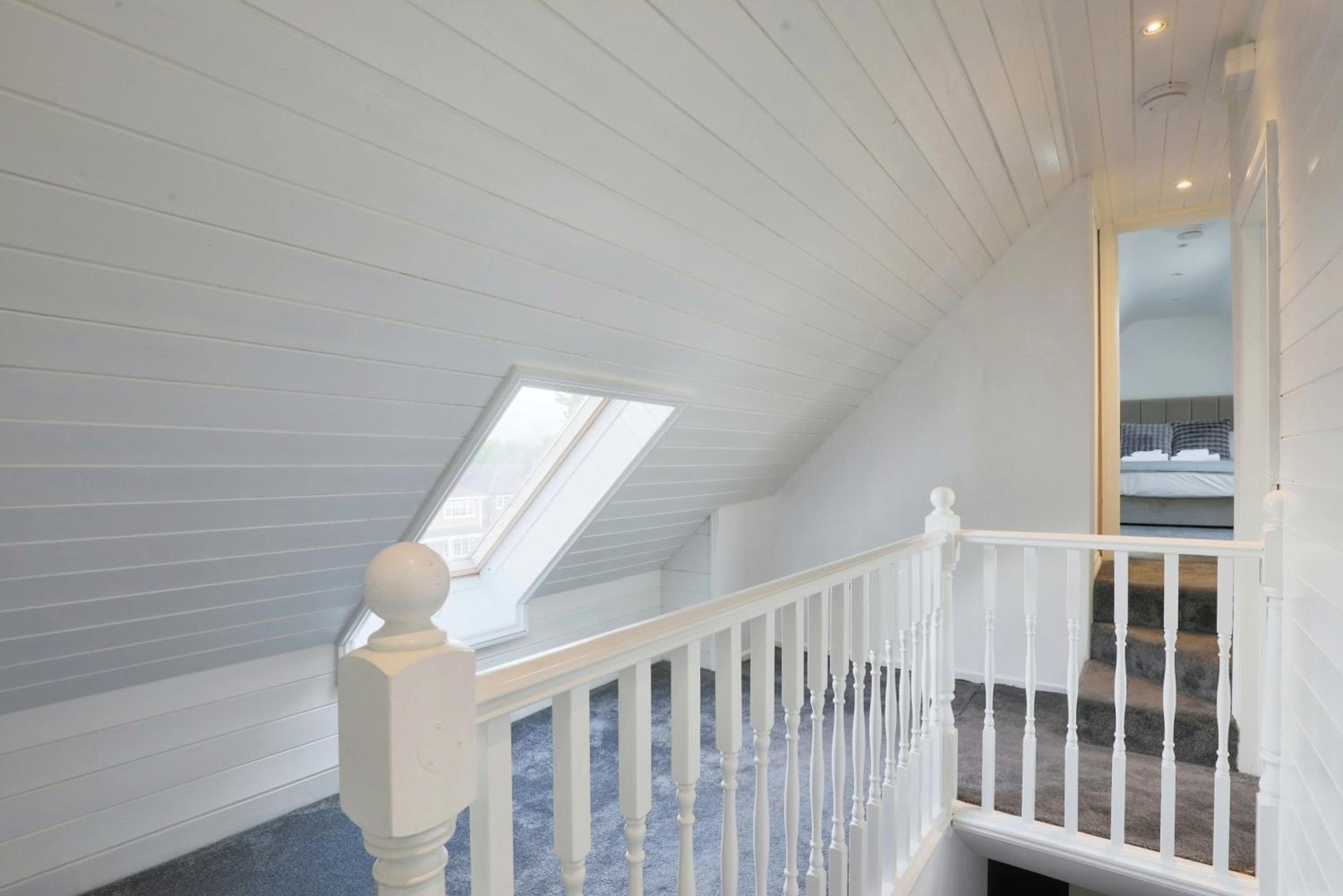 Large Luxury Home in Solihull - Sleeps 14 near NEC & BHX, photo 5