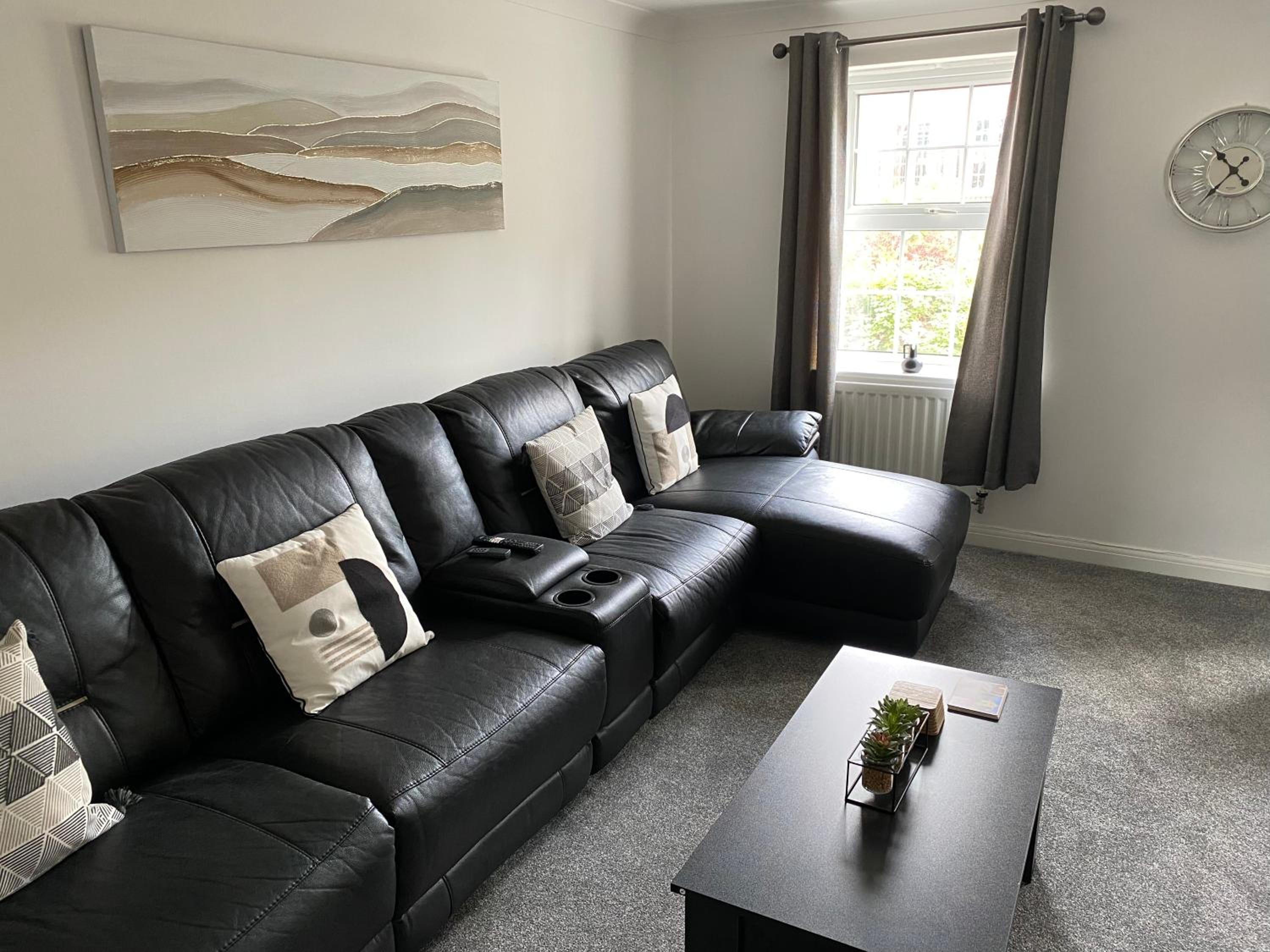 Charming 3-Bedroom Norwich Retreat Garden& Parking