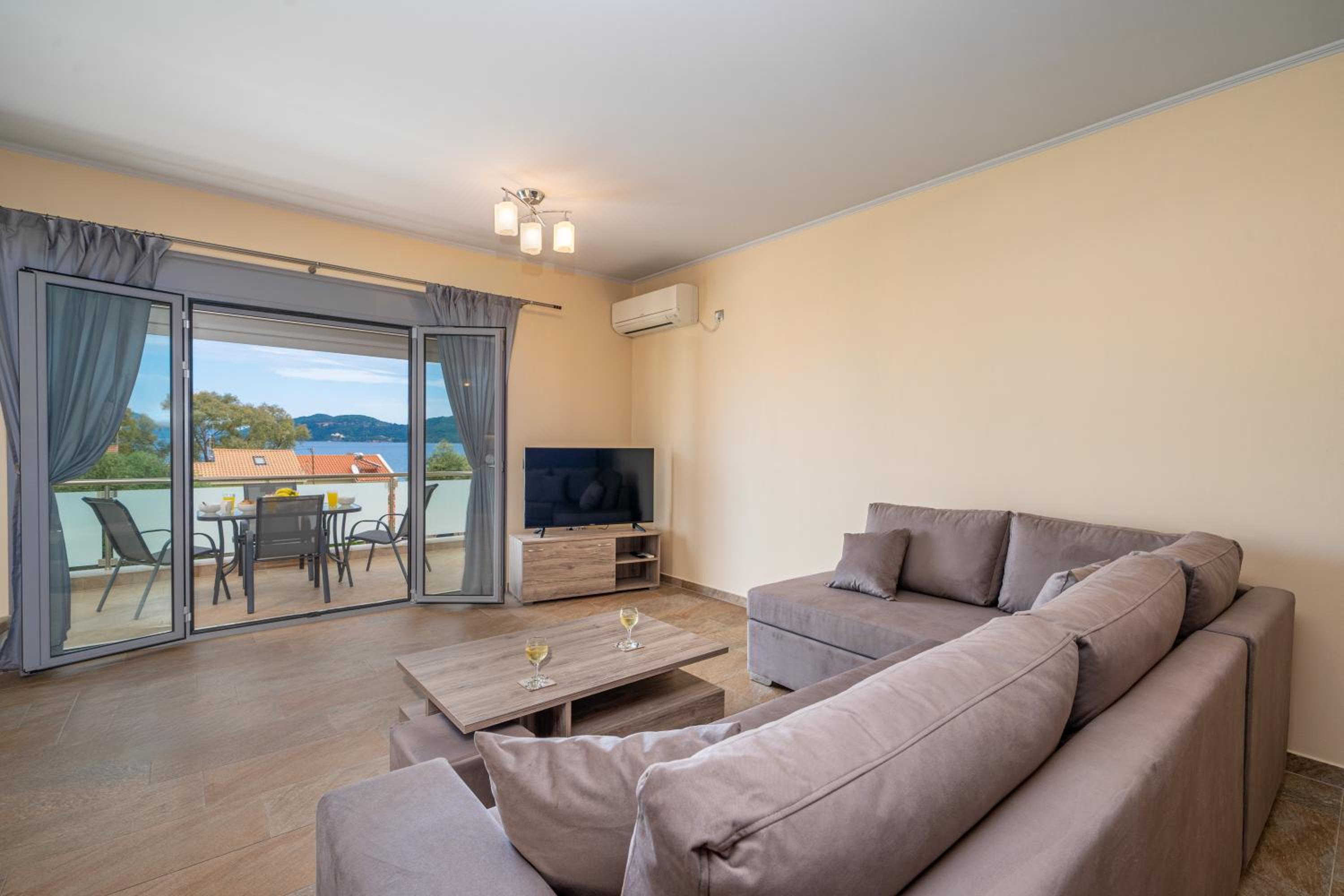 Nicolis Seaside Apartment