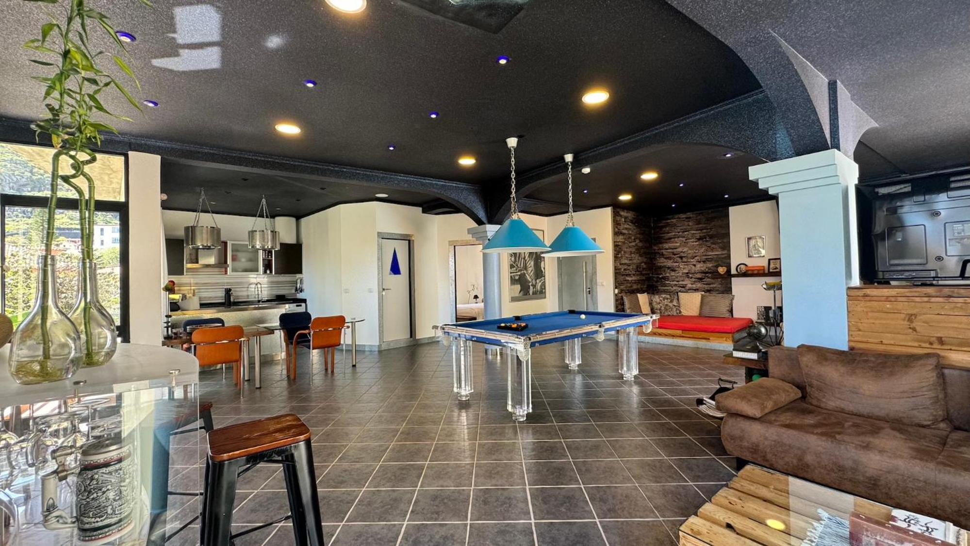 lounge