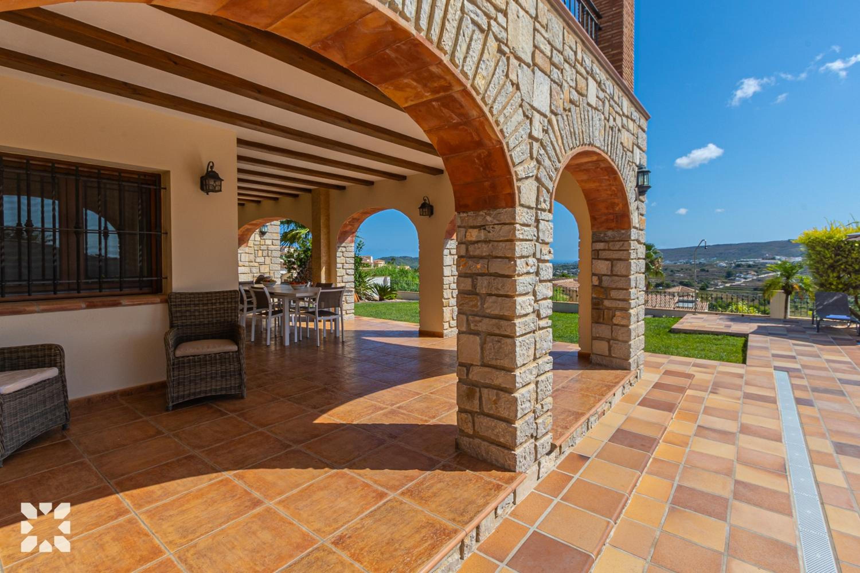 Villa Fortezza by Abahana Villas