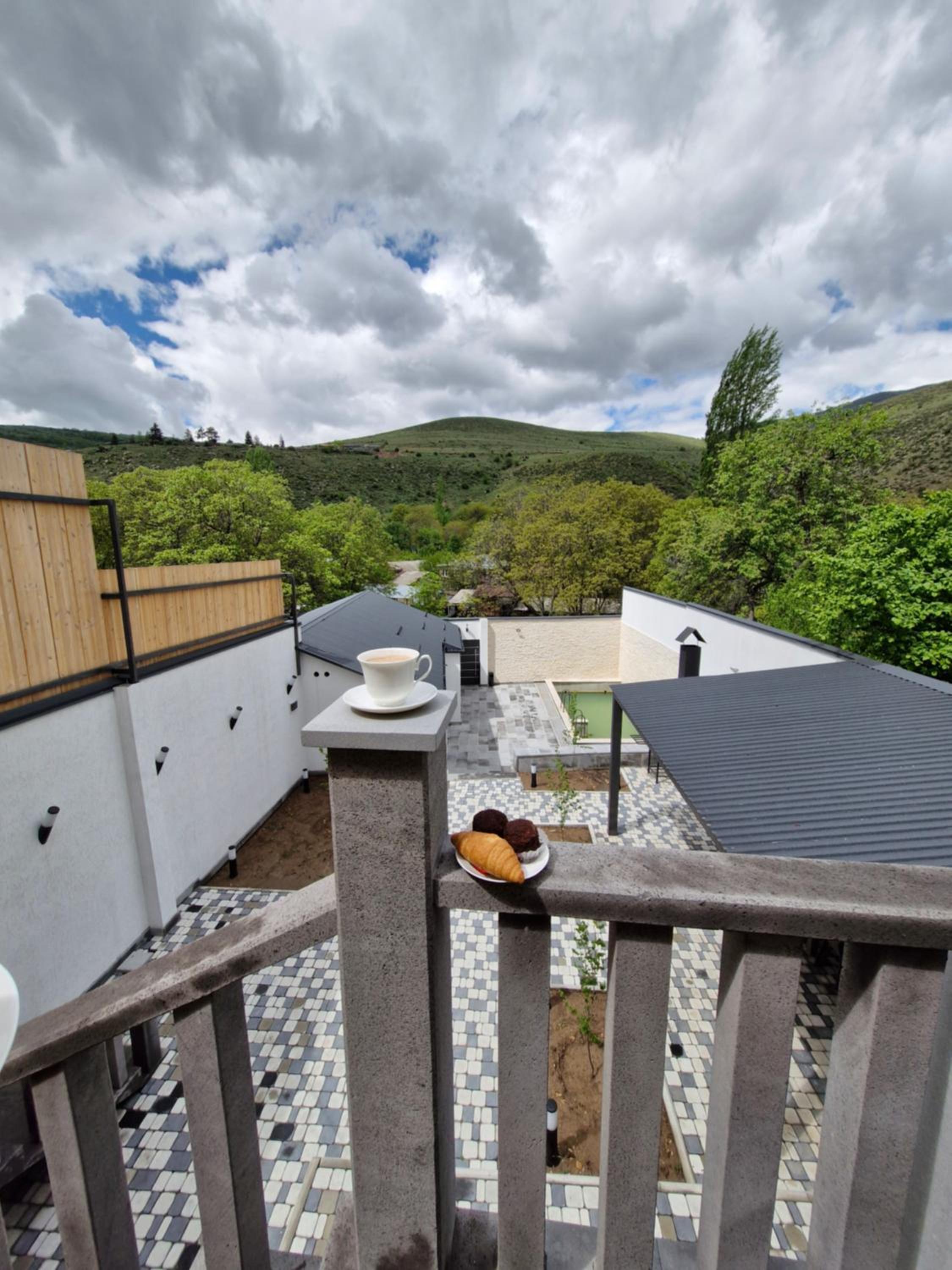Relax Mineral Hot Water House